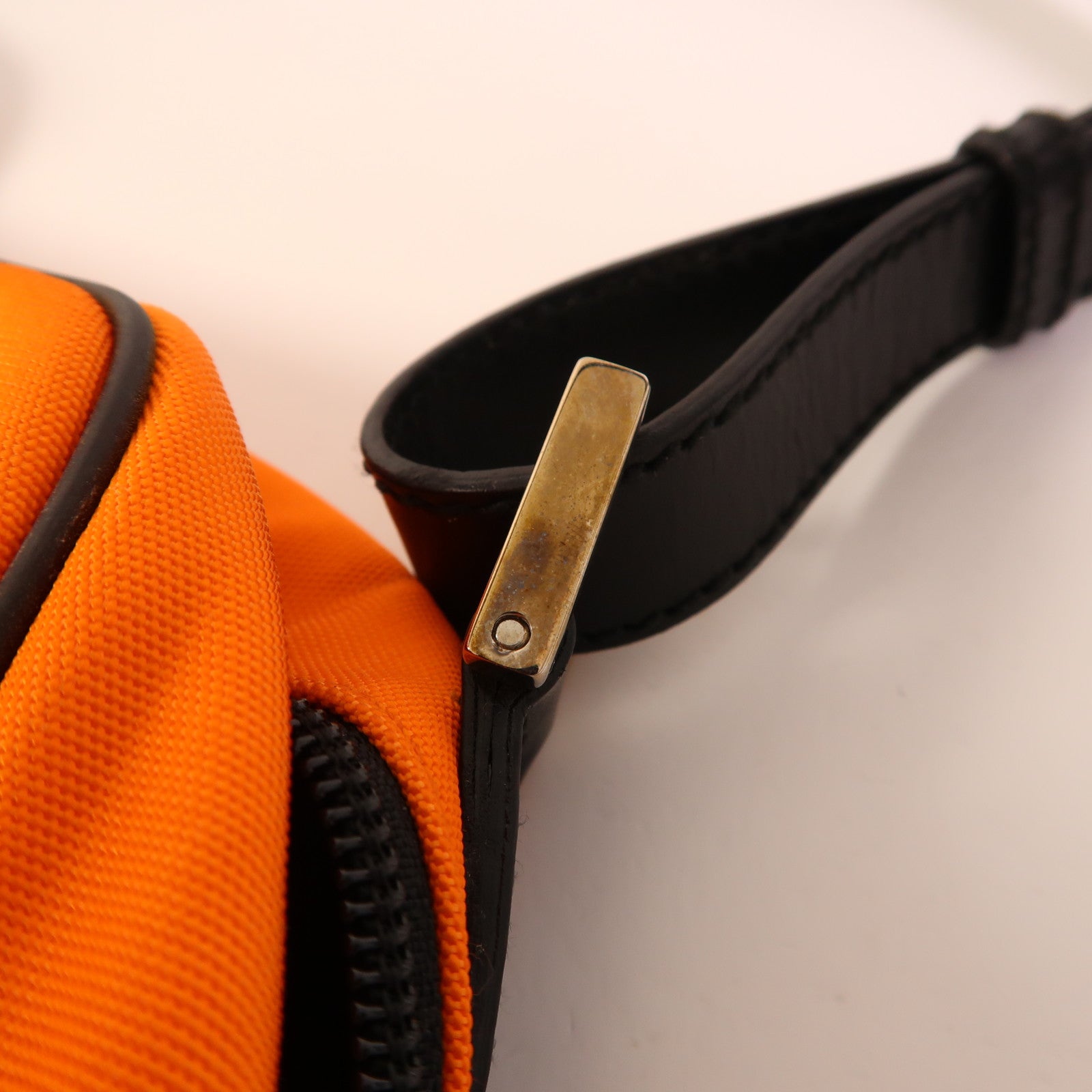 GUCCI 【萬聖節商品】尼龍Nylon Flight Messenger Bag銀扣手挽袋