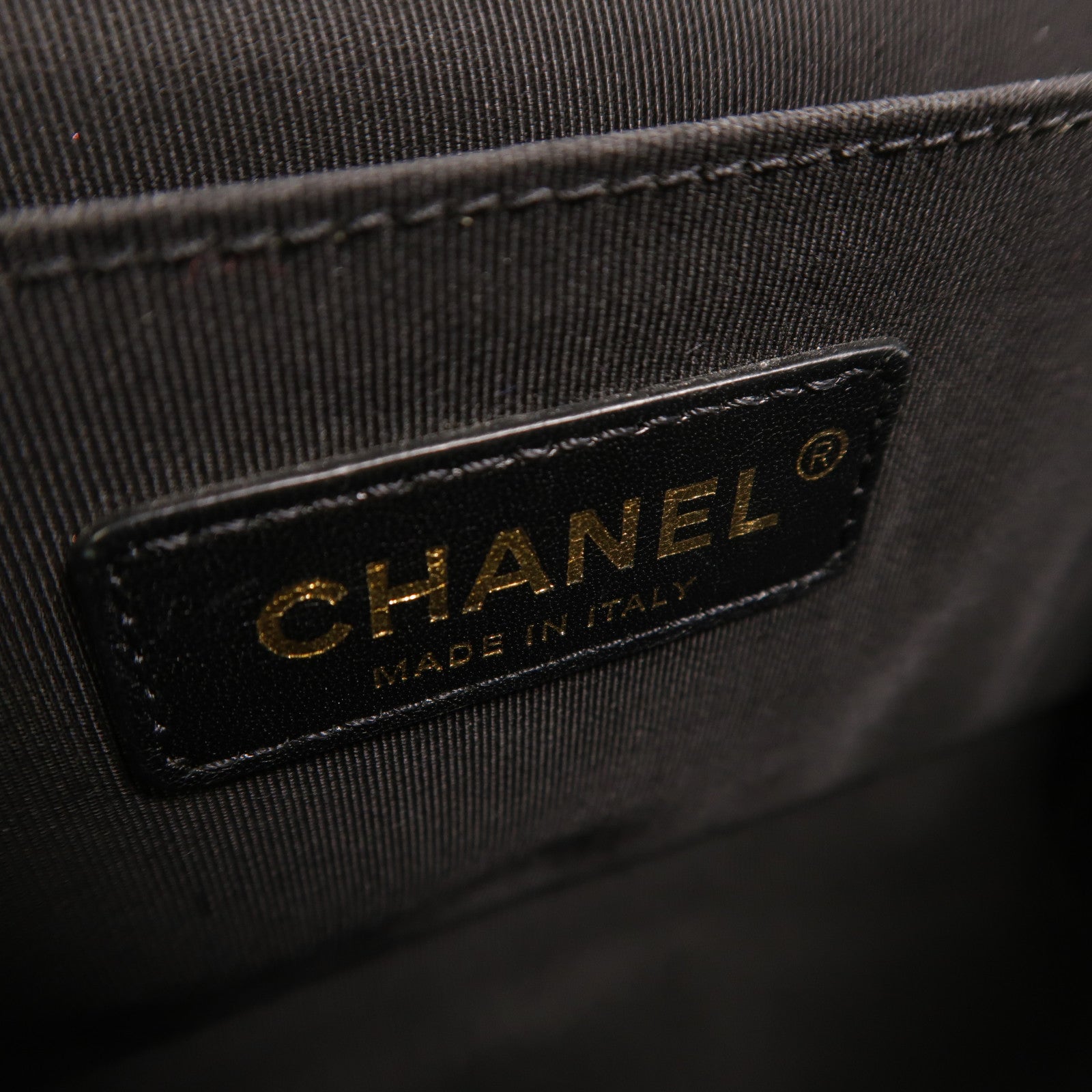 CHANEL 羊皮皮革Boy 25鏈帶肩背袋