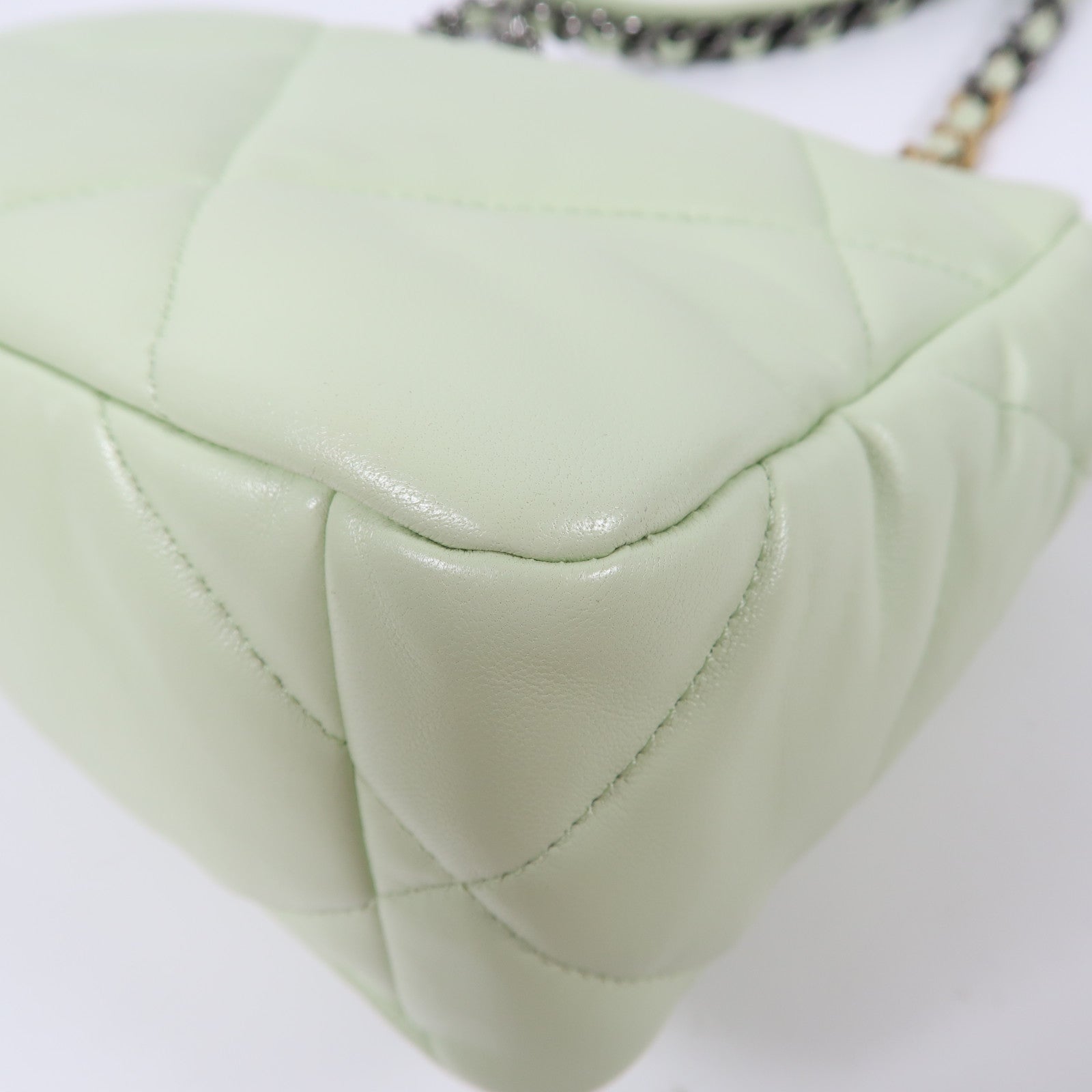 CHANEL 菱格牛皮皮革Chanel 19金扣/銀扣手挽肩背兩用袋綠色