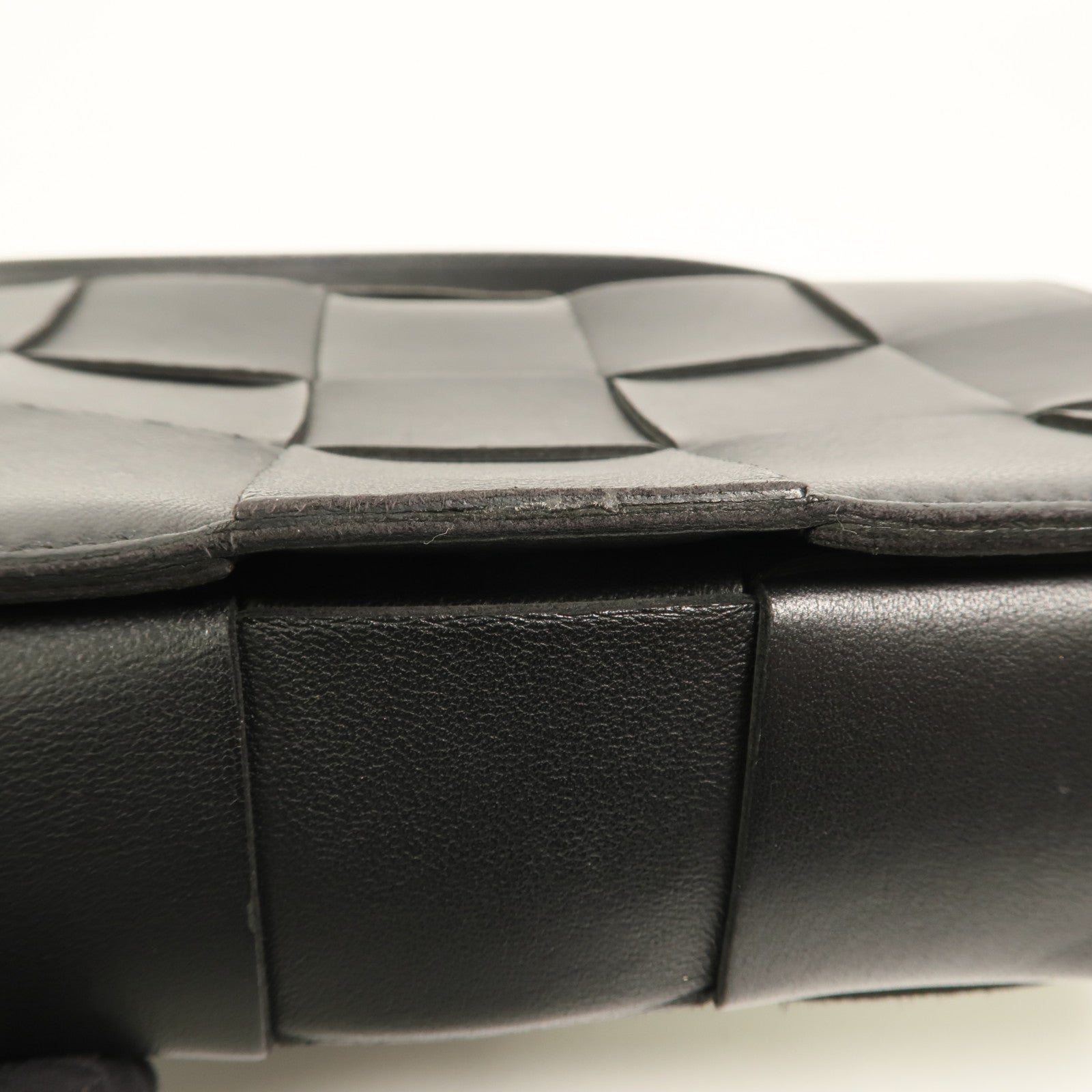 BOTTEGA VENETA 牛皮皮革Cassette Cross-Body肩背袋