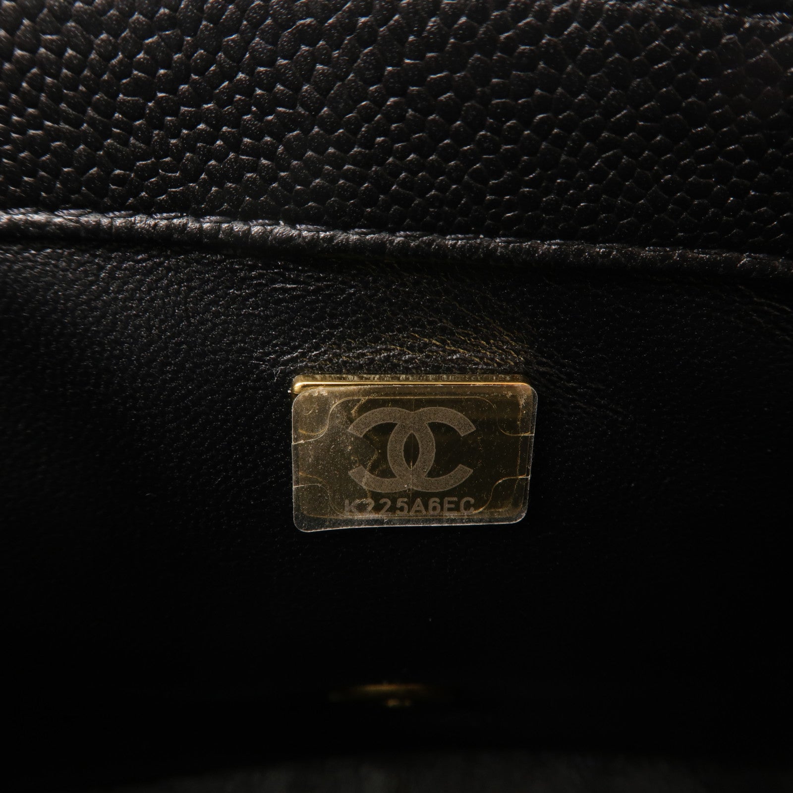 CHANEL 牛皮皮革Heart Crush Mini Flap Bag鏈帶肩背袋