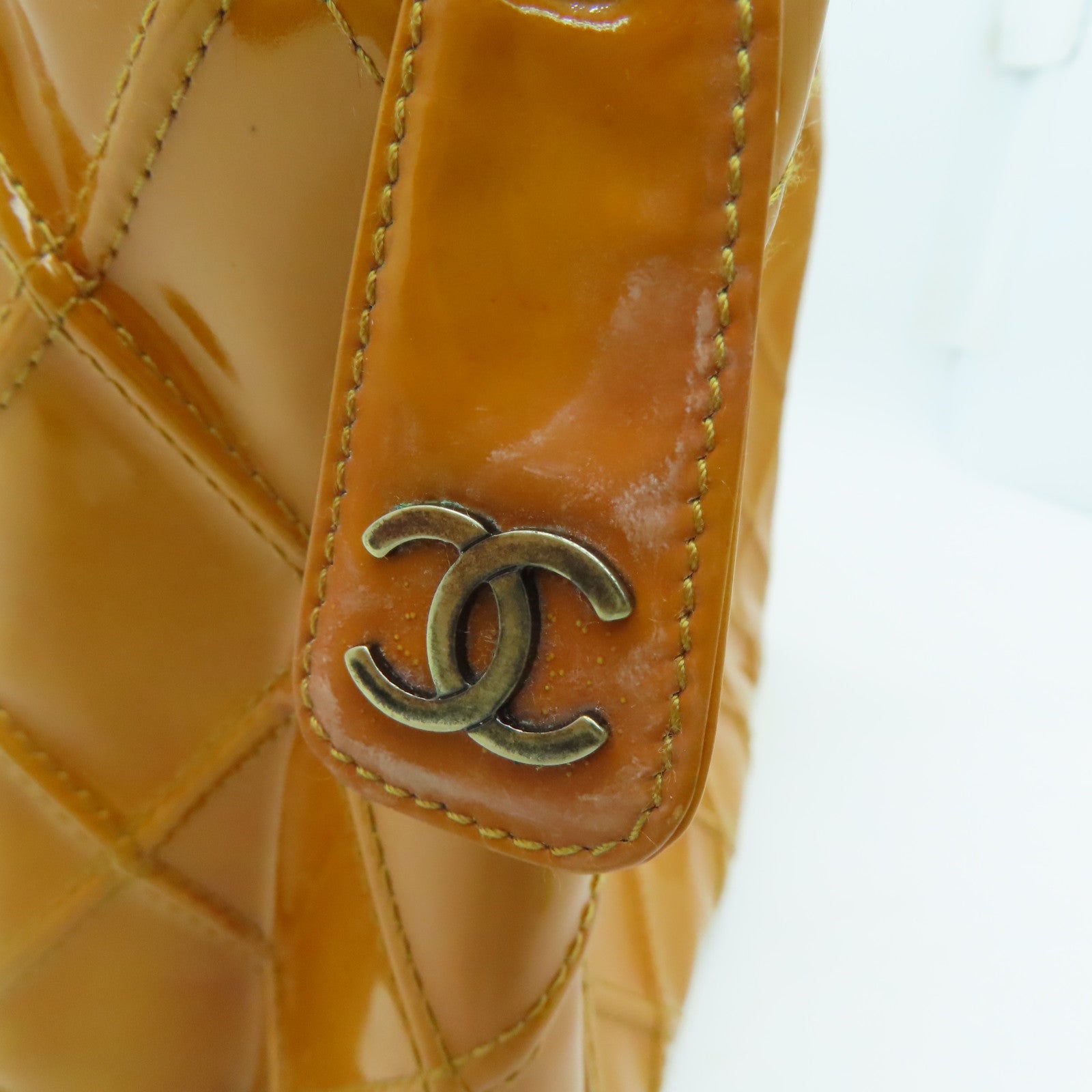 CHANEL 【激减优惠】菱格漆皮皮革Vintage Handbag手提袋黄色