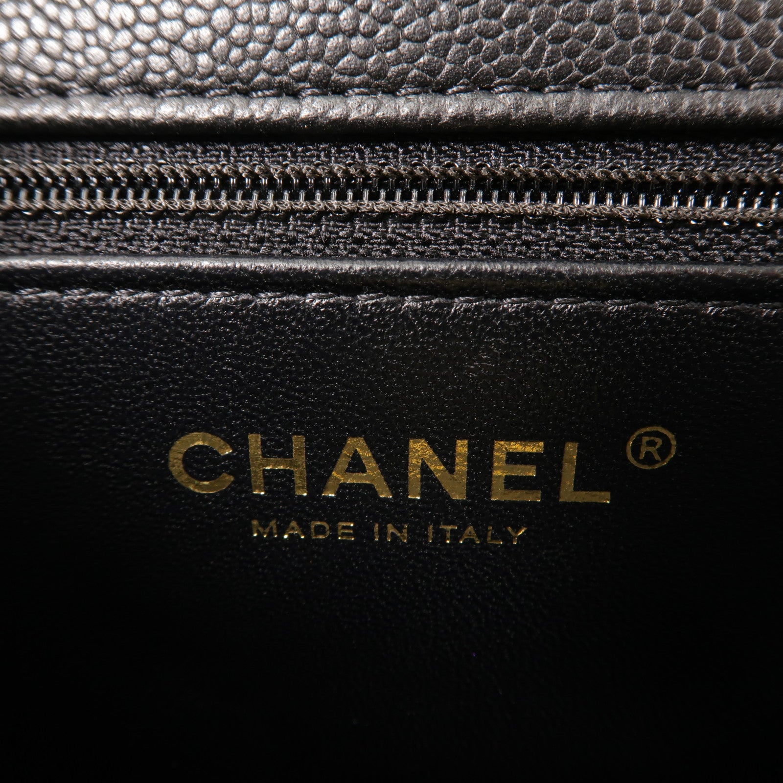 CHANEL 牛皮皮革Heart Crush Mini Flap Bag鏈帶肩背袋