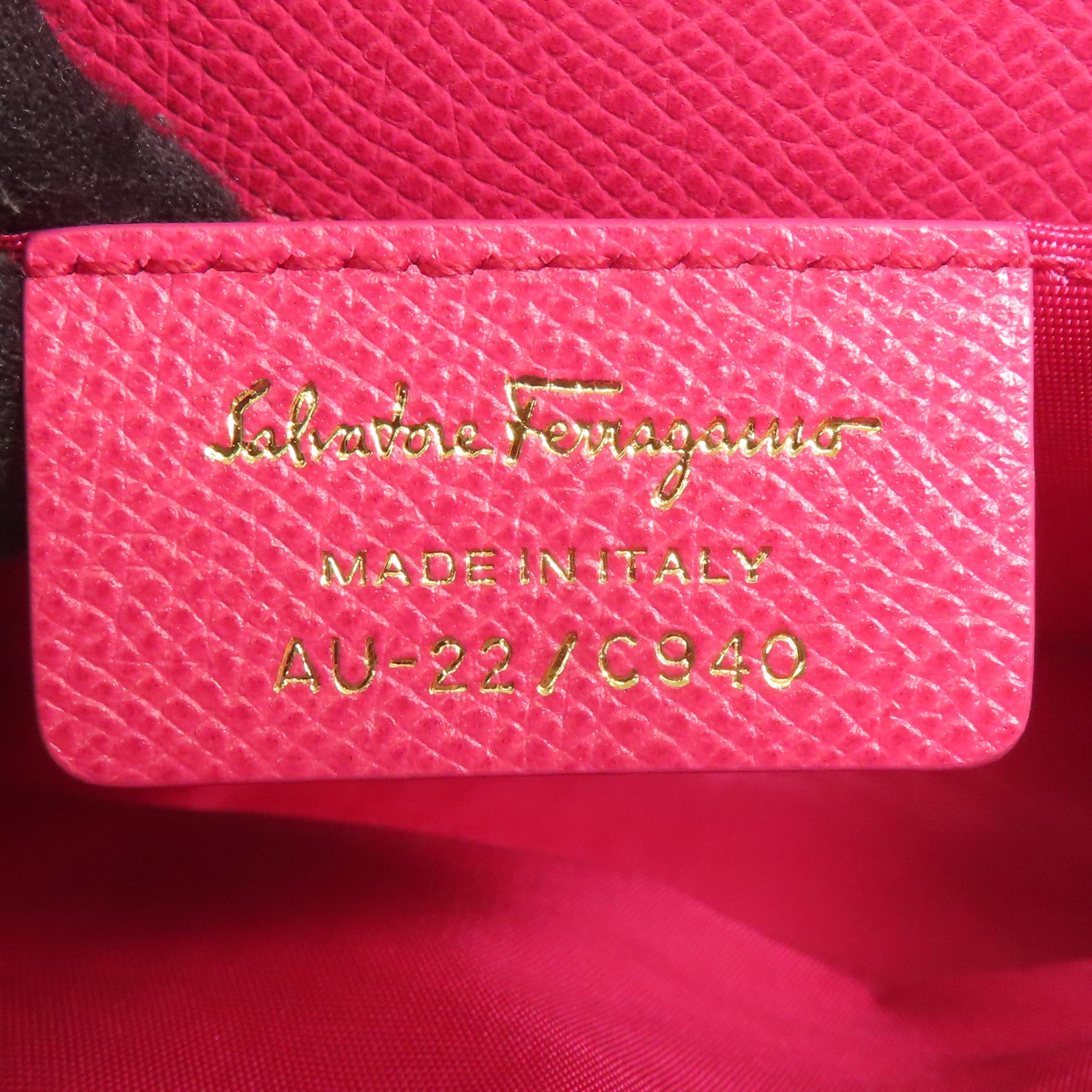 Salvatore Ferragamo 牛皮皮革Shoulder Bag金扣鏈帶肩背袋