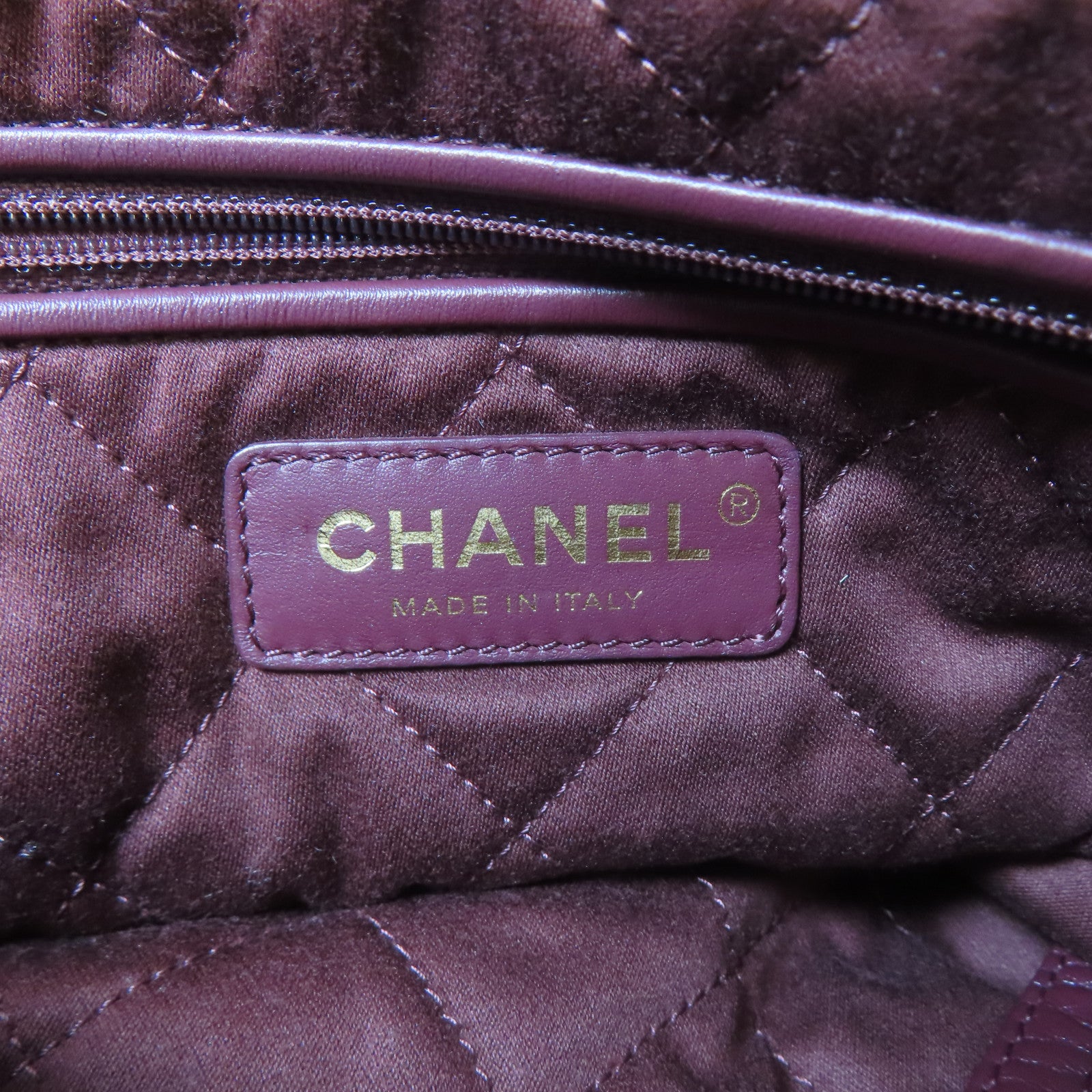 CHANEL 菱格牛皮皮革C22 Small金扣鏈帶肩背袋紫色