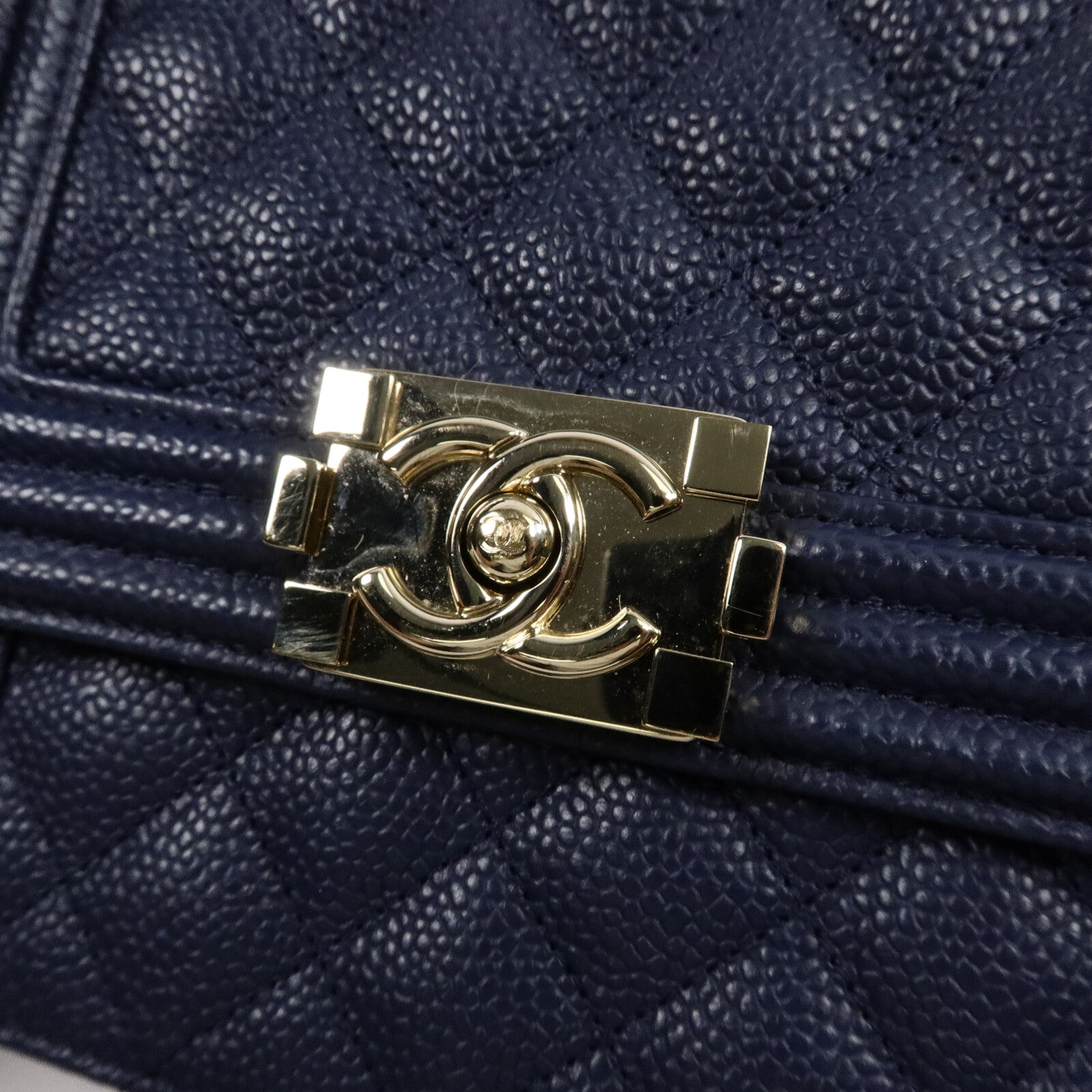 CHANEL 牛皮皮革North South Boy鏈帶肩背袋