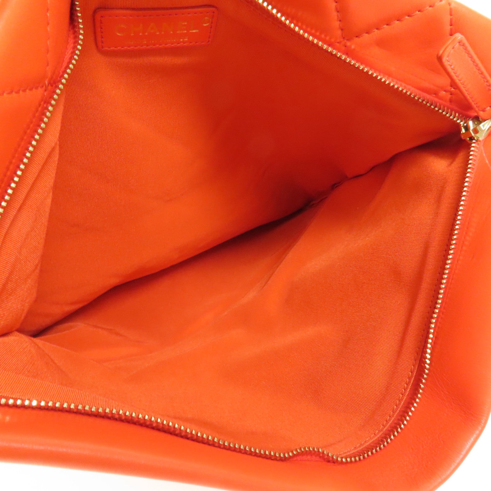 CHANEL 羊皮皮革Clutch金扣手拿包