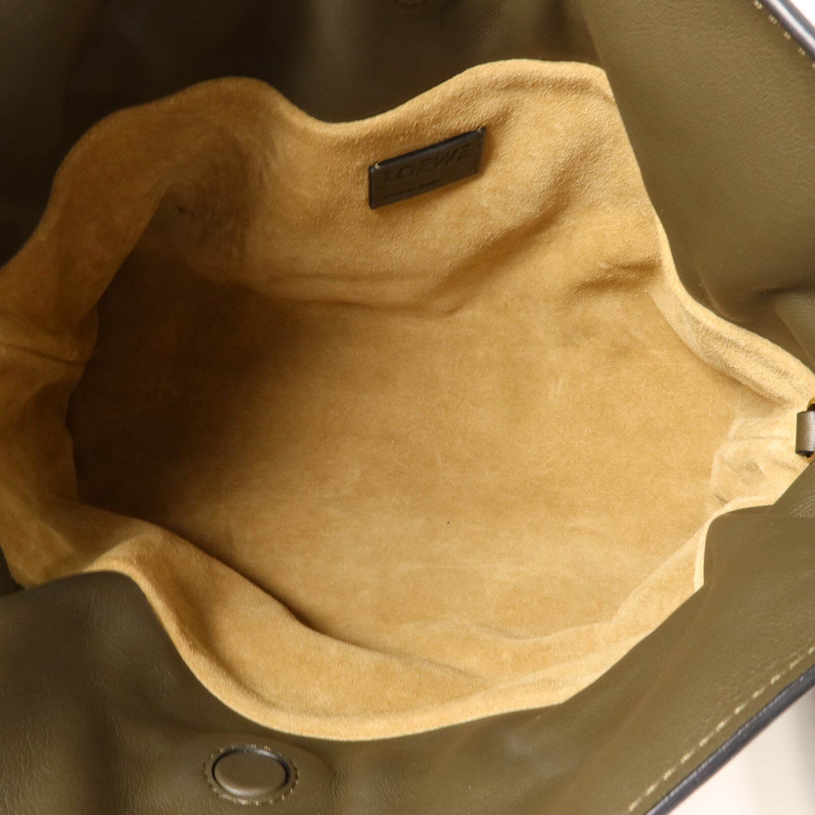 LOEWE 牛皮皮革Flamenco Clutch Medium肩背袋