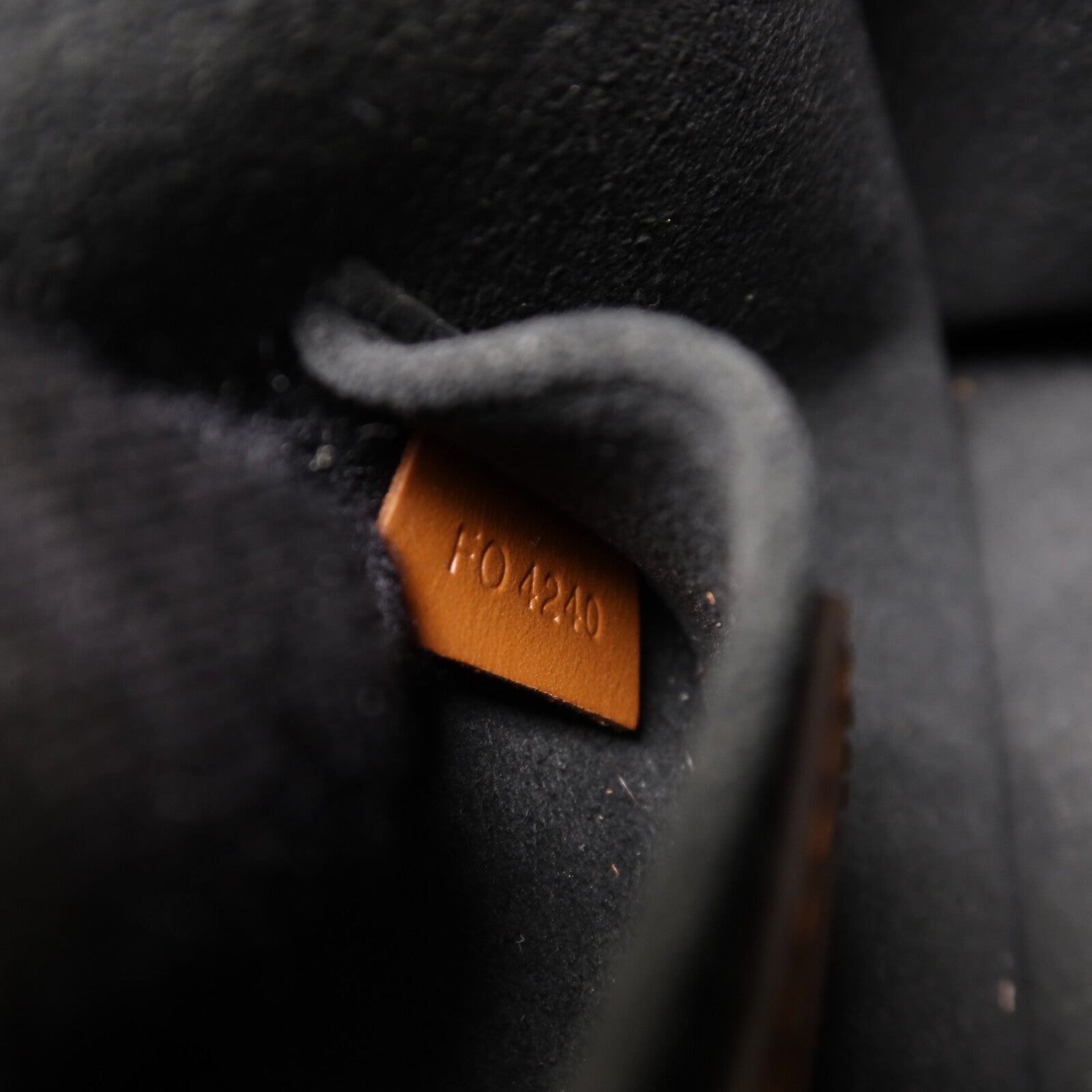 LOUIS VUITTON 【激減優惠】Monogram Reverse Mini Dauphine金扣肩背袋