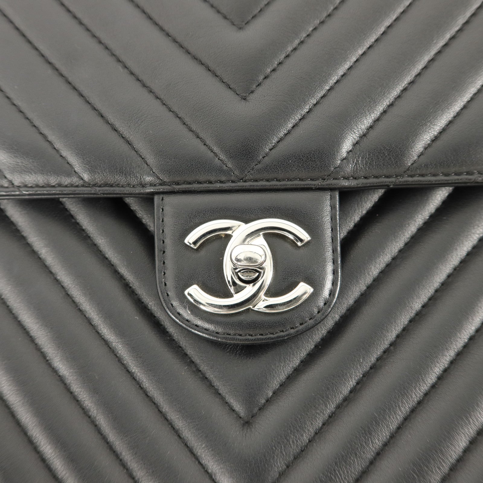CHANEL 羊皮皮革Urban Spirit Backpack背包