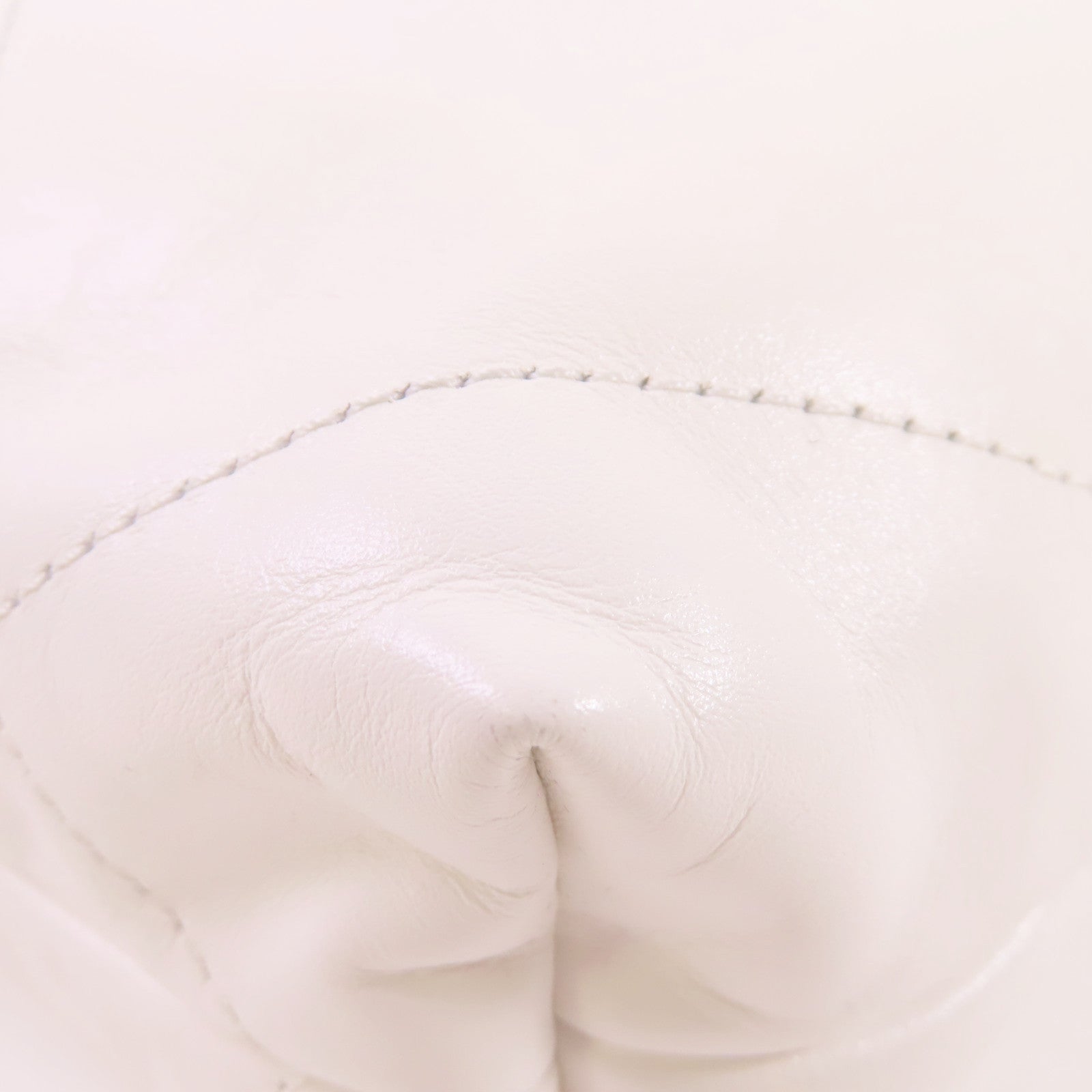 CHANEL 【激減優惠】菱格牛皮皮革Chanel 22 2Way Shoulder Bag鏈帶手挽肩背兩用袋白色