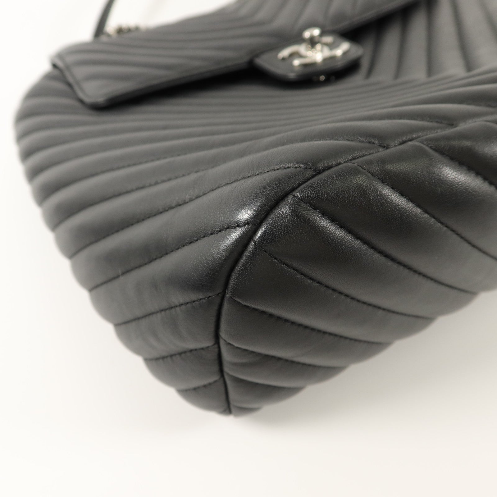 CHANEL 羊皮皮革Urban Spirit Backpack背包