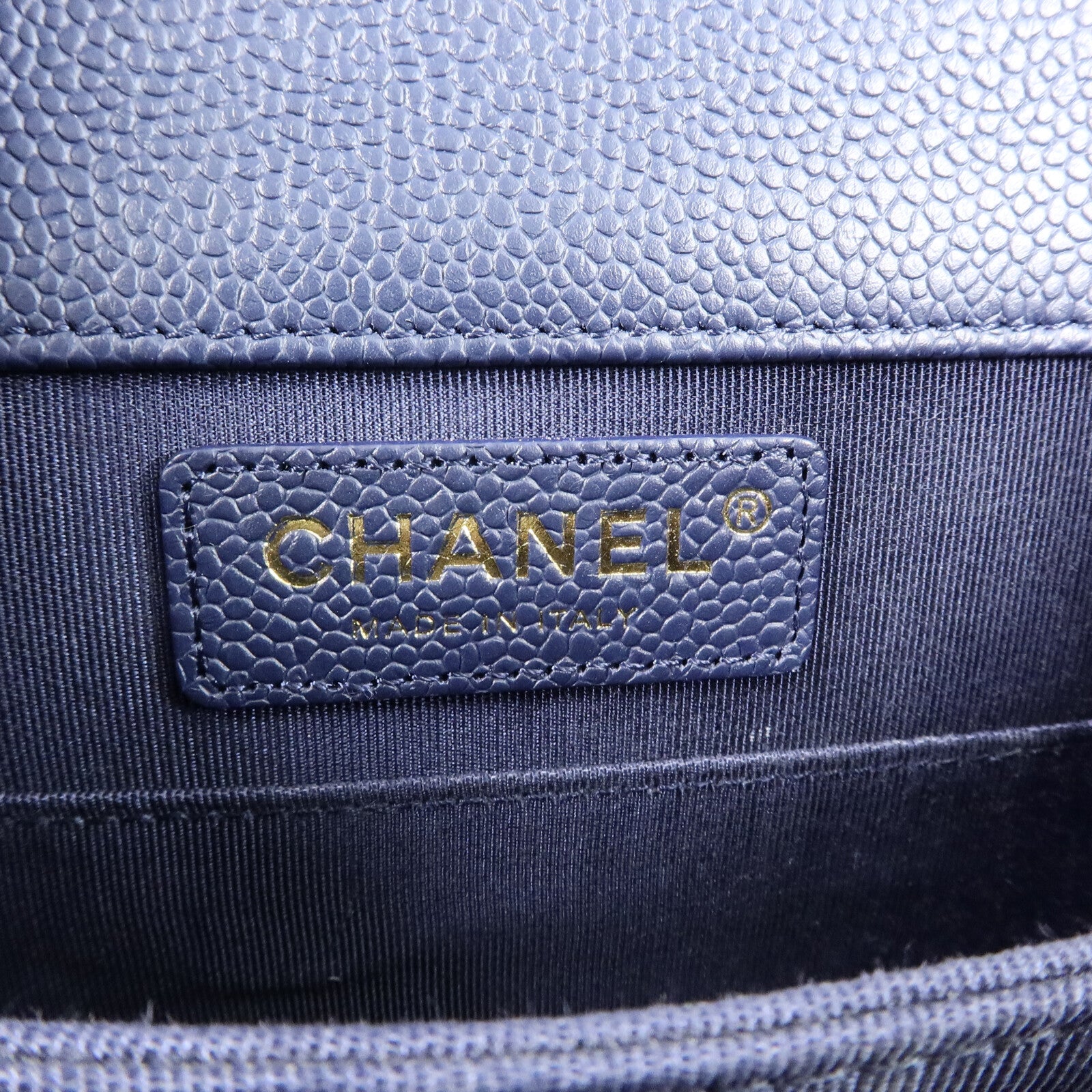 CHANEL 牛皮皮革North South Boy鏈帶肩背袋