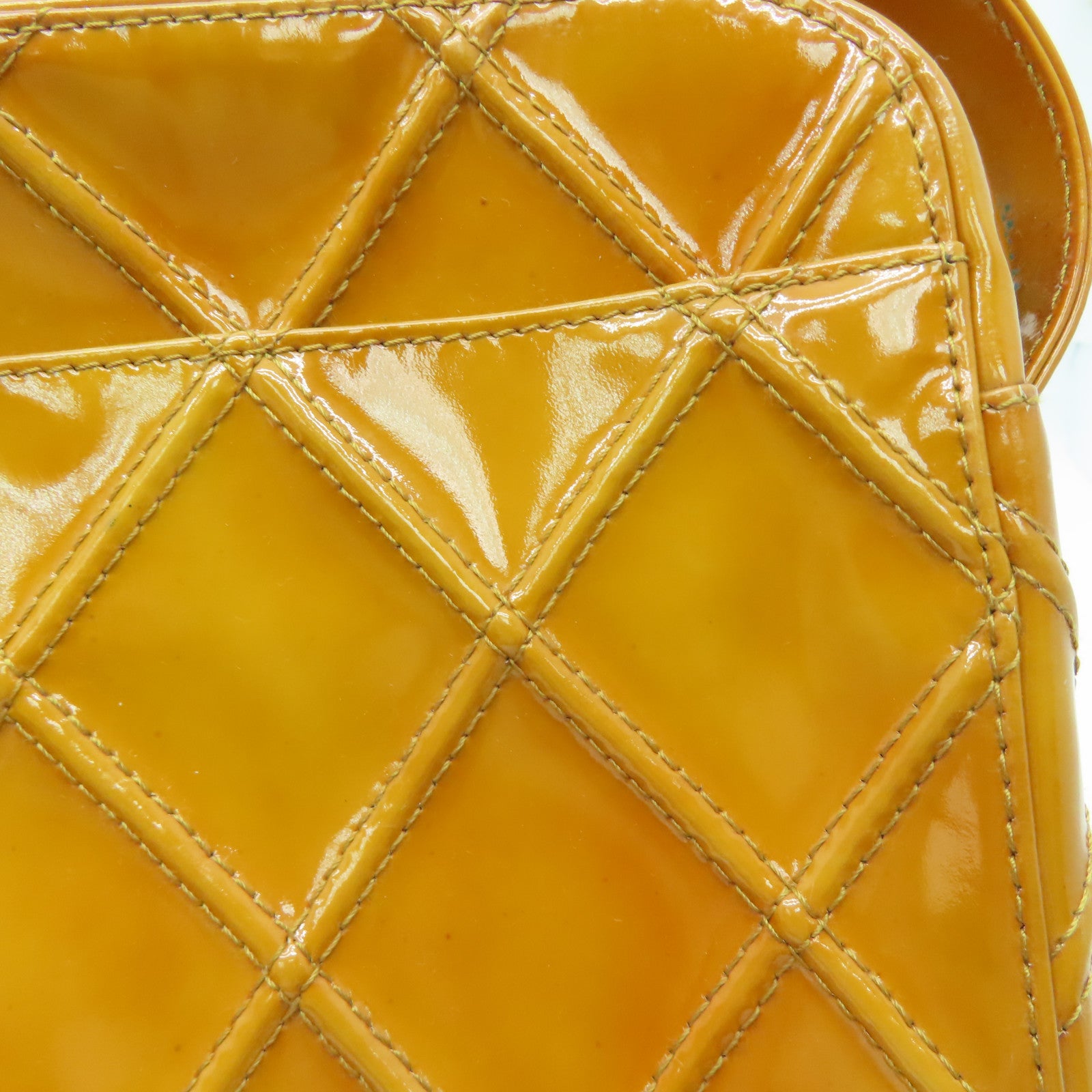 CHANEL 【激减优惠】菱格漆皮皮革Vintage Handbag手提袋黄色