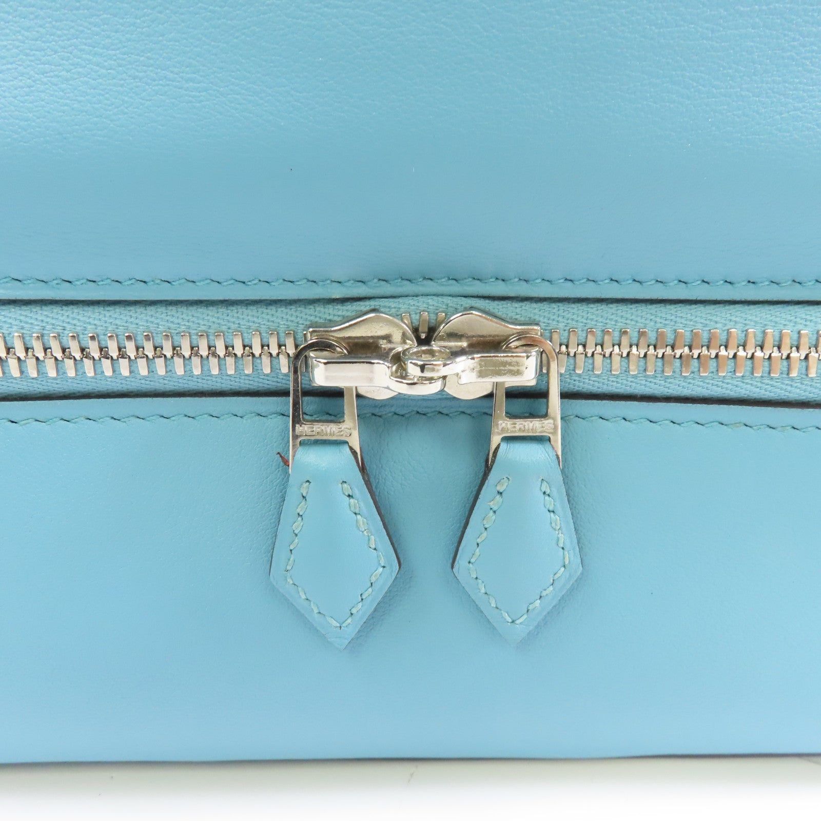 HERMES Evercolor皮革Bolide Secret銀扣手挽袋Bleu Saint Cyr/淺藍色