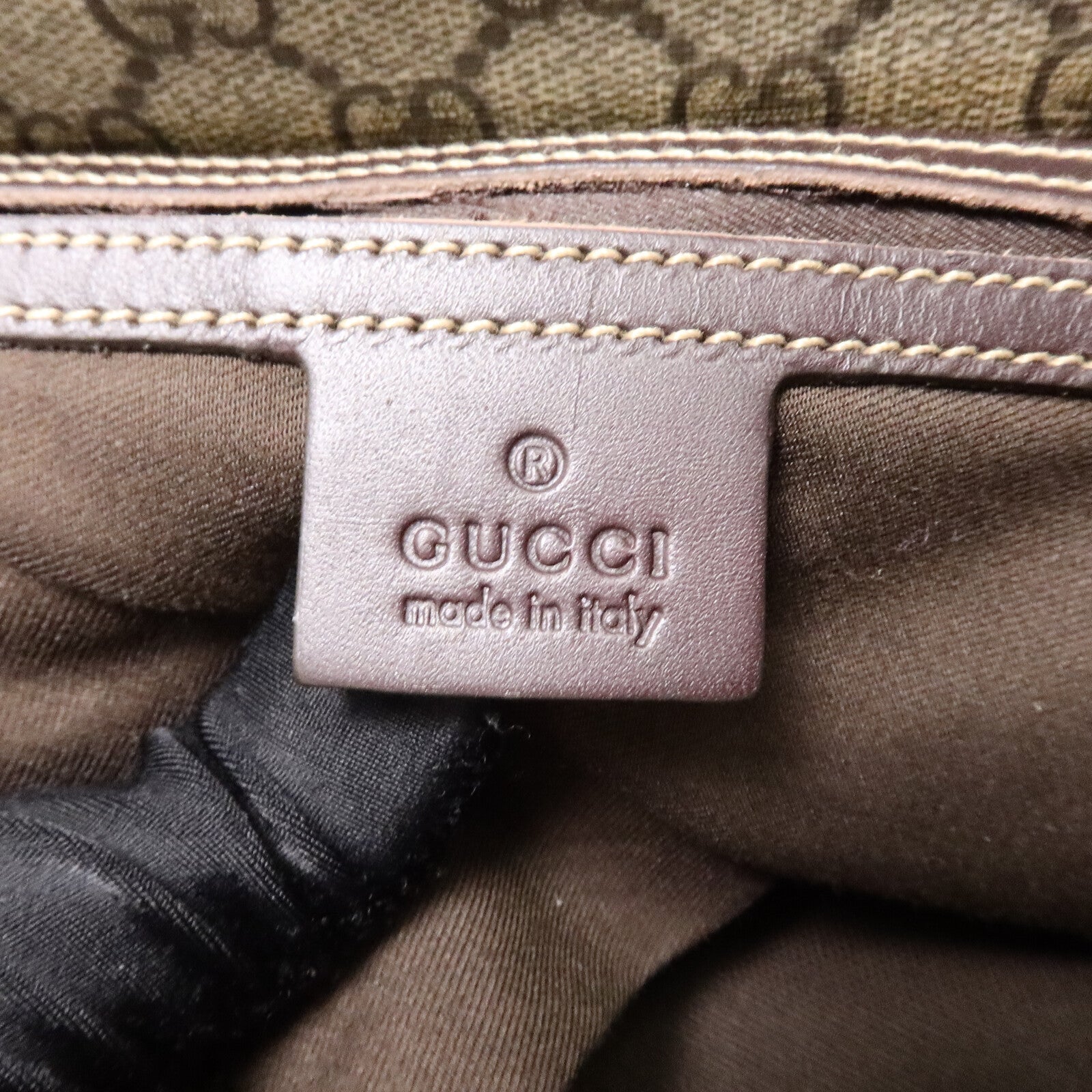 GUCCI 塗層帆布Messenger Bag肩背袋