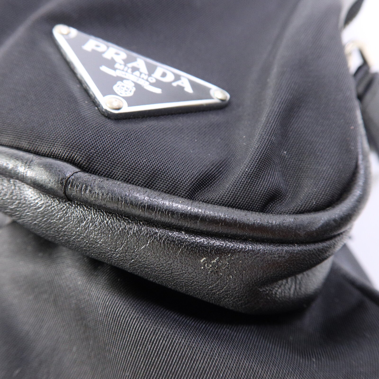 PRADA 尼龍Vela Messenger Bag
