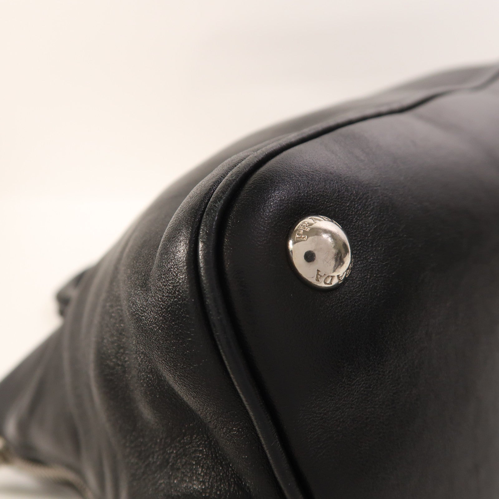 PRADA 牛皮皮革2Way Shoulder銀扣手挽肩背兩用袋