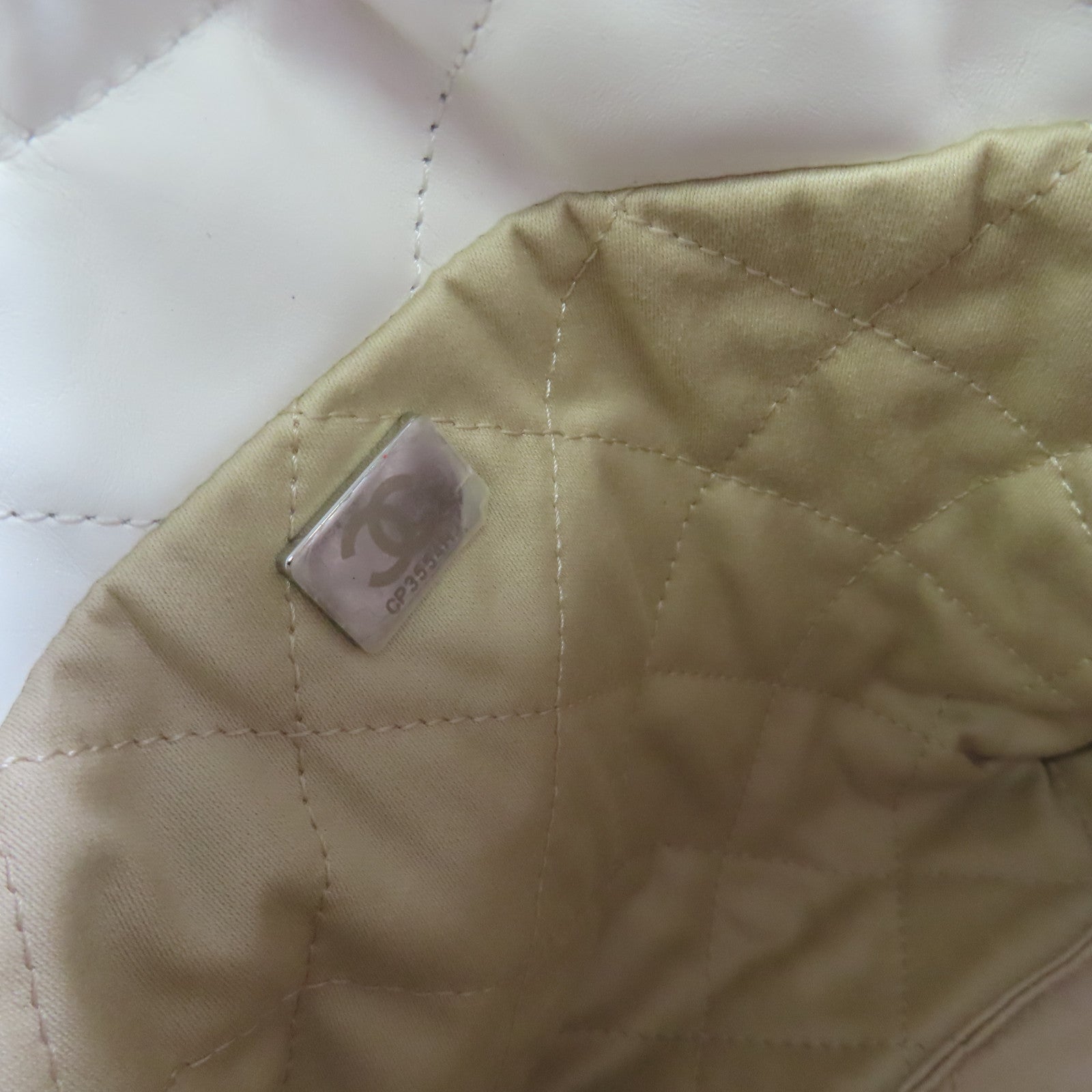 CHANEL 【激減優惠】菱格牛皮皮革Chanel 22 2Way Shoulder Bag鏈帶手挽肩背兩用袋白色
