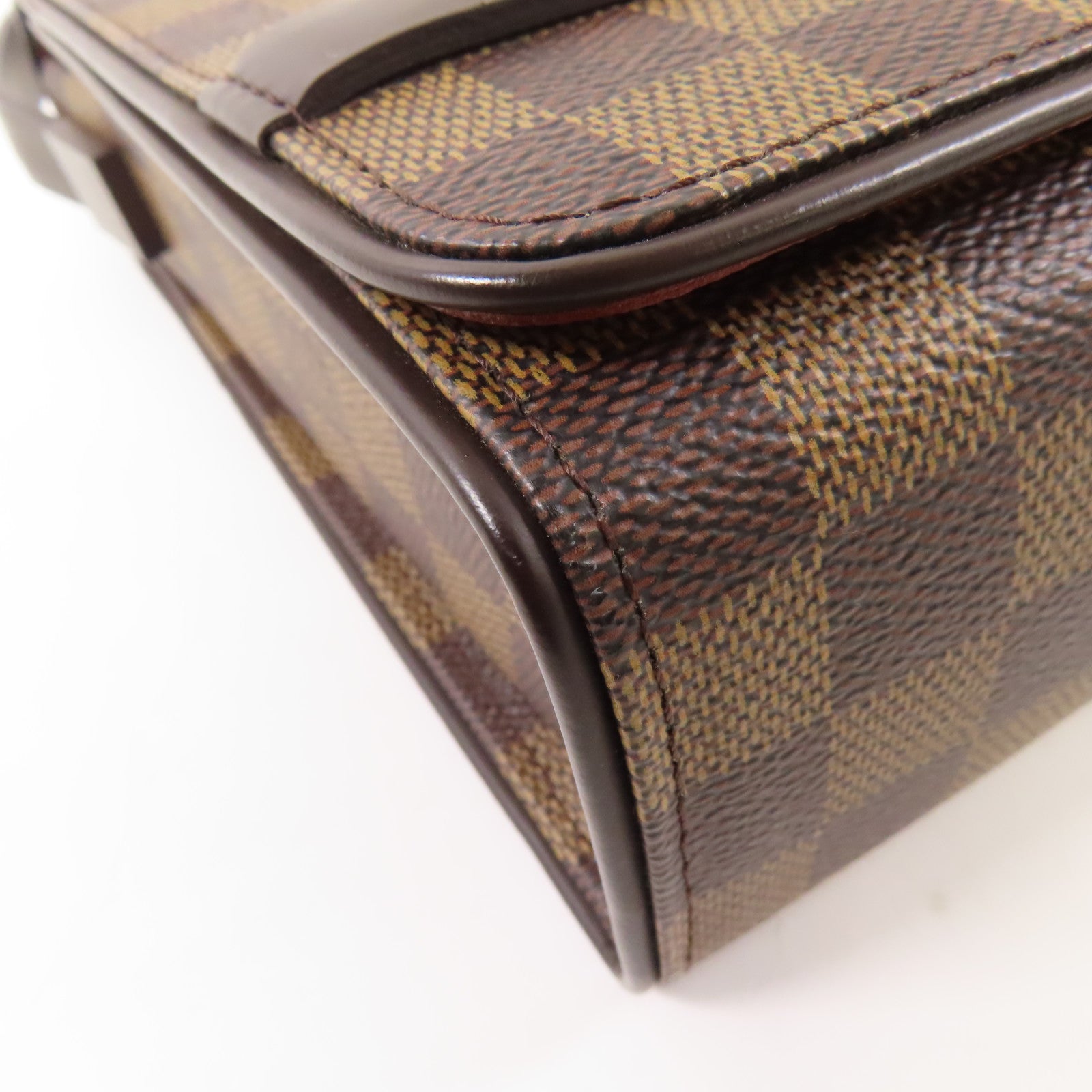 LOUIS VUITTON 【激減優惠】Damier Tribeca Long肩背袋