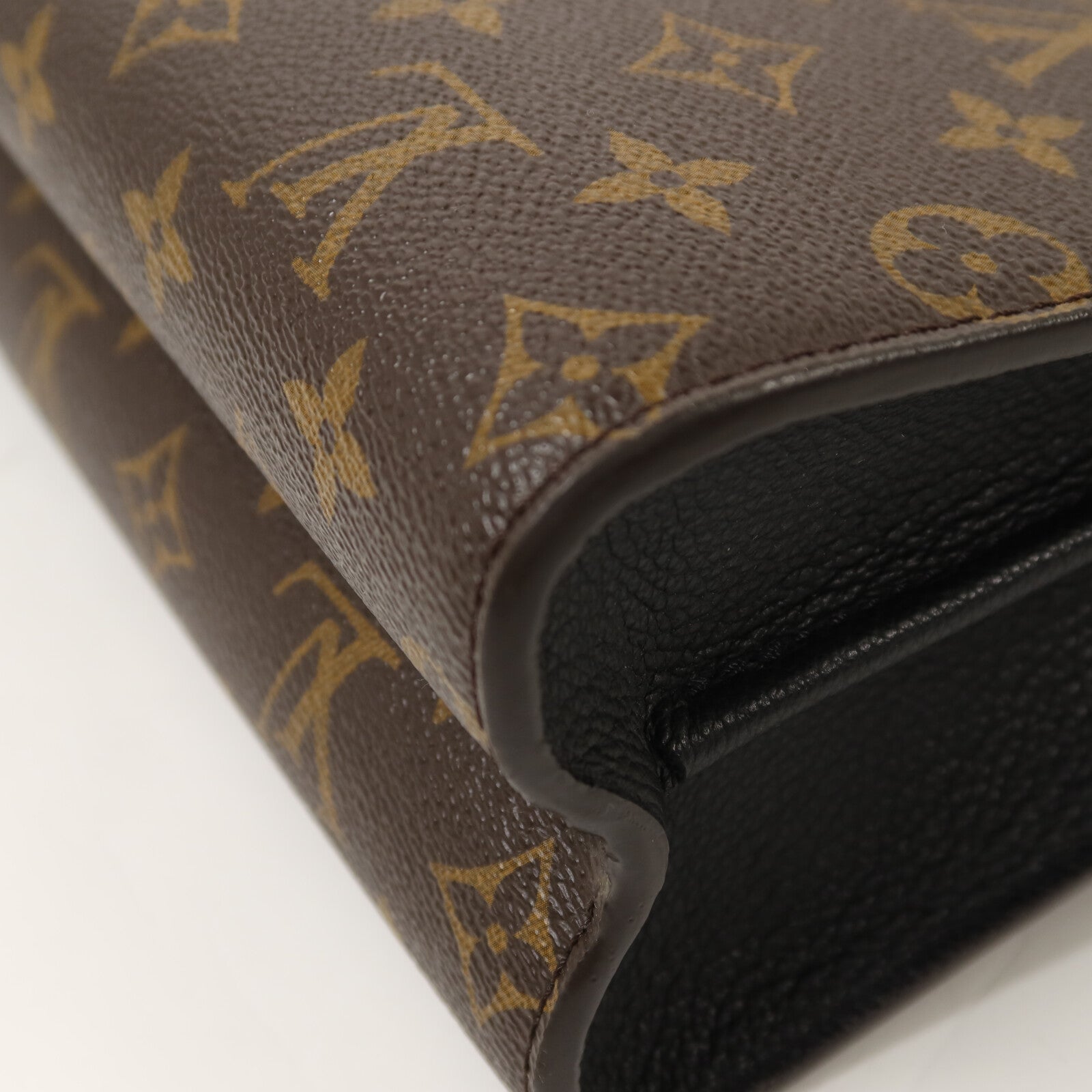 LOUIS VUITTON Monogram Victoire鏈帶肩背袋