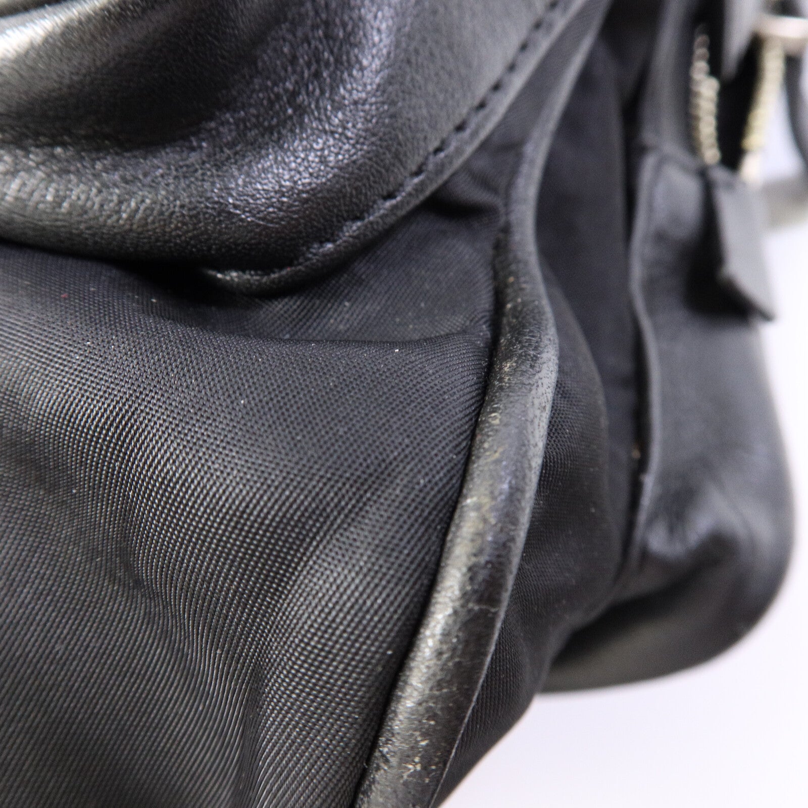 PRADA 尼龍Vela Messenger Bag