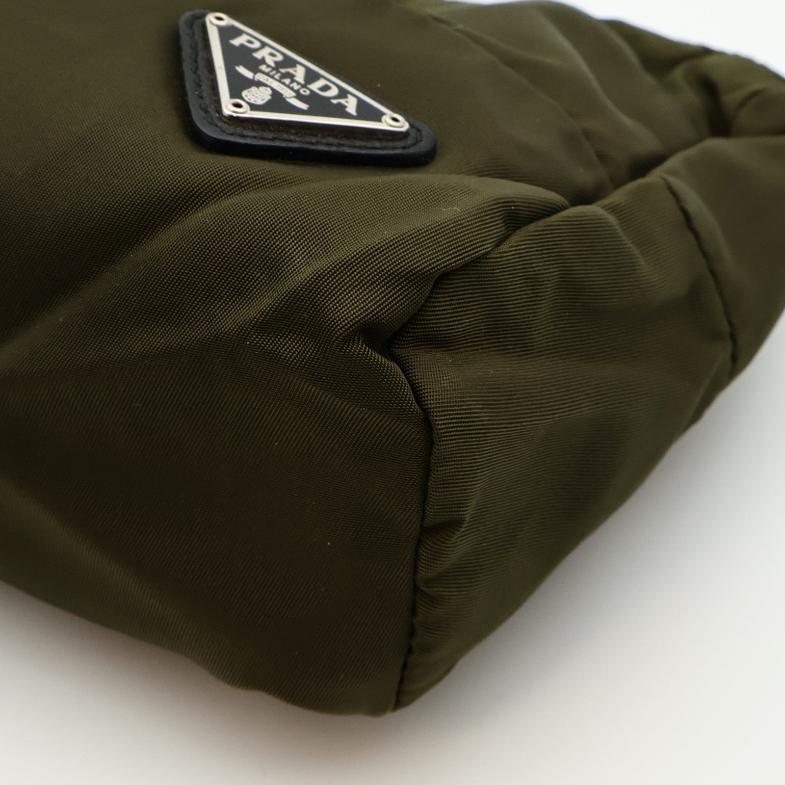 PRADA 尼龍Pouch手拿包