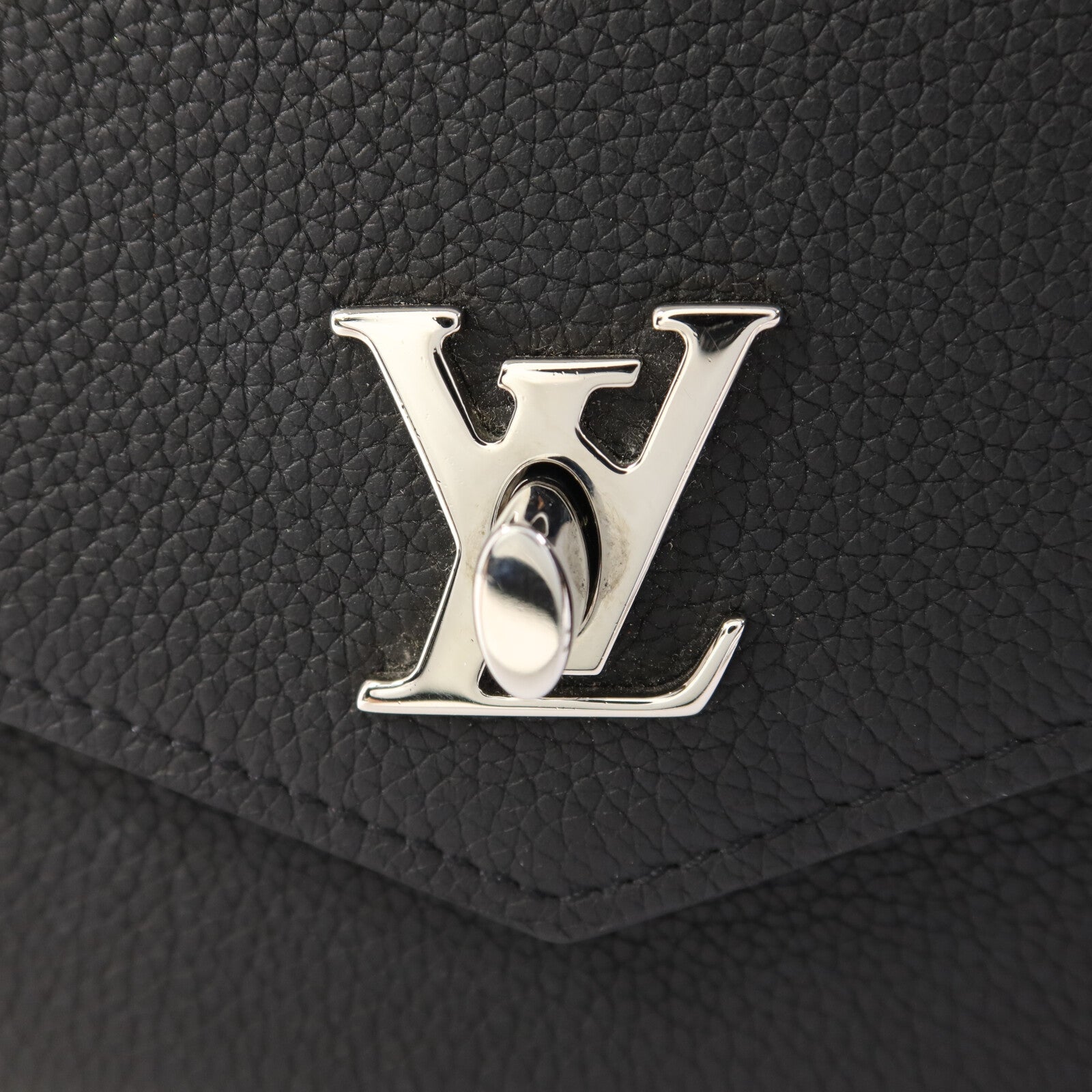 LOUIS VUITTON 牛皮皮革Mylockme銀扣鏈帶肩背袋