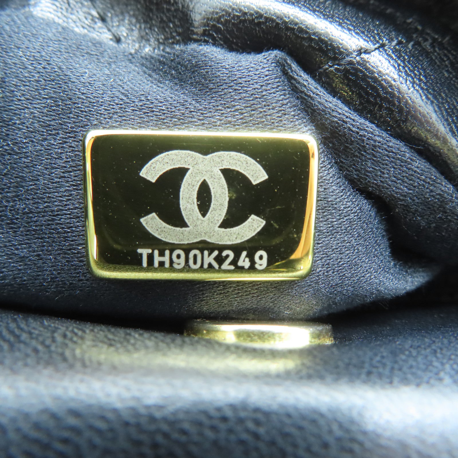 CHANEL 羊皮皮革Mini Bucket Bag金扣鏈帶手挽肩背兩用袋黑色