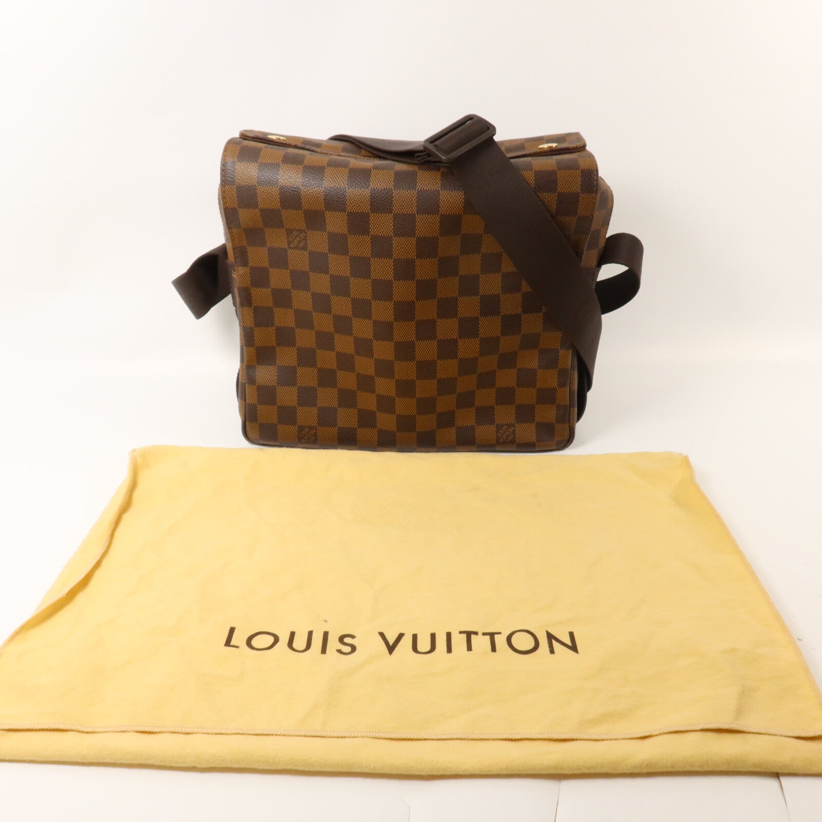 LOUIS VUITTON Damier Naviglio肩背袋