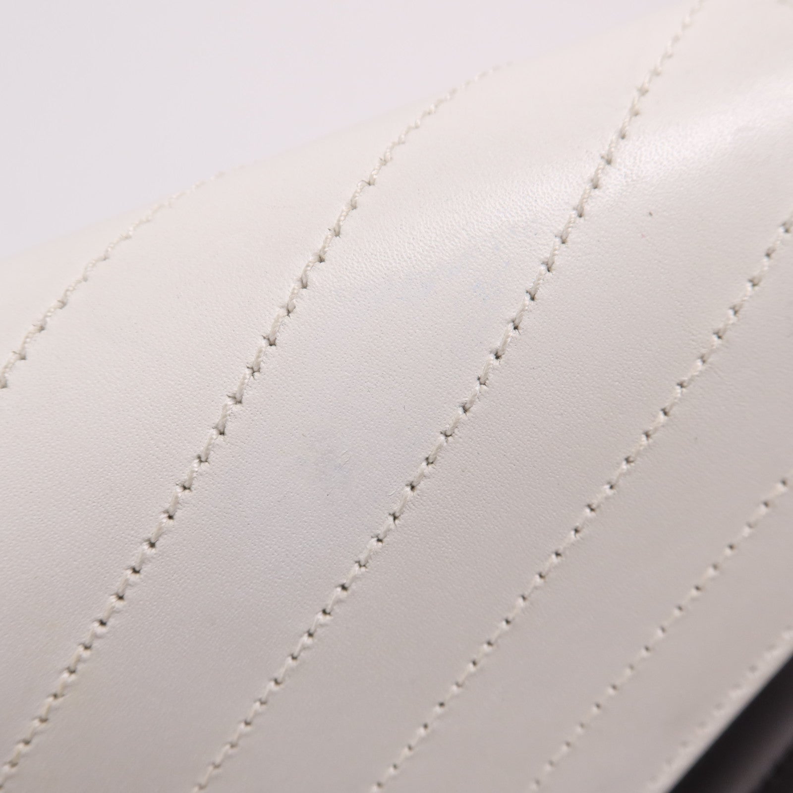 SAINT LAURENT 牛皮皮革Chain Shoulder金扣鏈帶肩背袋