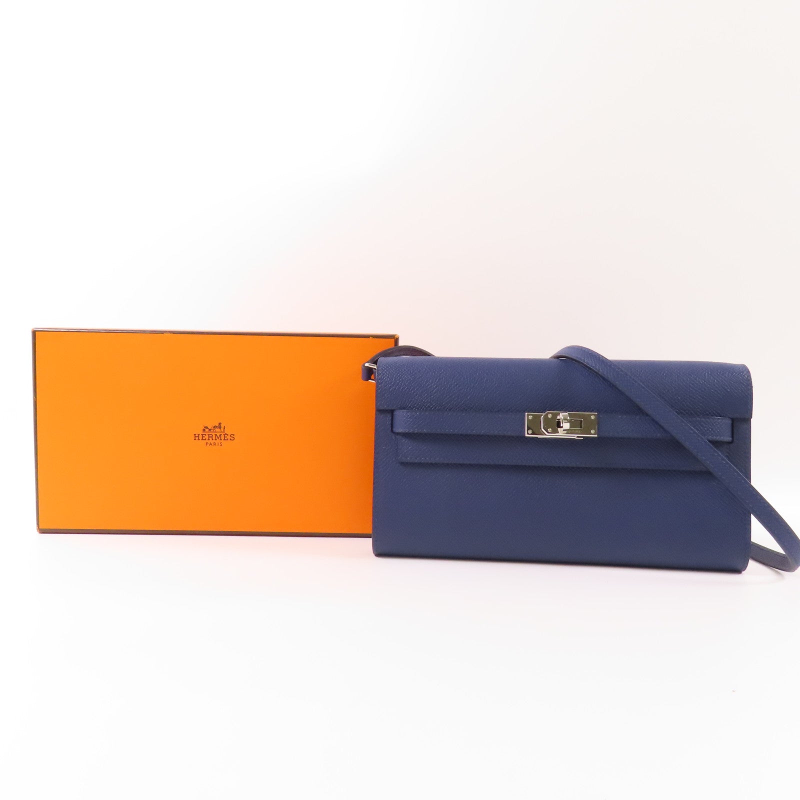 HERMES Epsom皮革Kelly To Go銀扣肩背袋Bleu Saphir