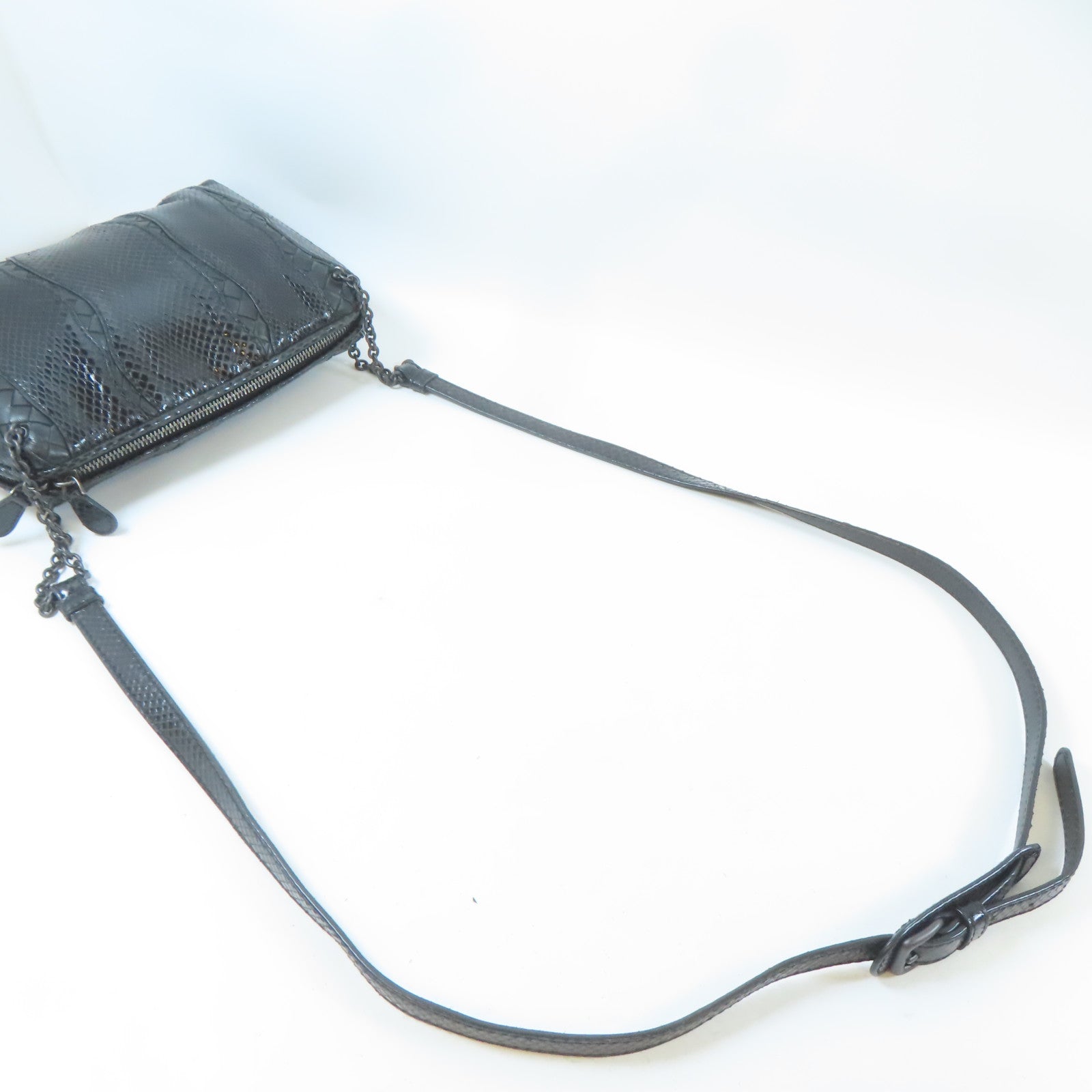 BOTTEGA VENETA 【激減優惠】皮革Shoulder Bag黑扣肩背袋黑色