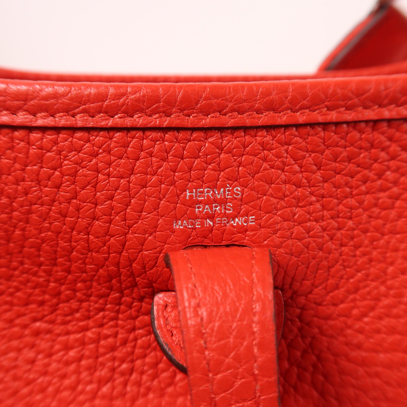 HERMES 【激減優惠】Clemence皮革Evelyne TPM銀扣肩背袋Rouge Vif