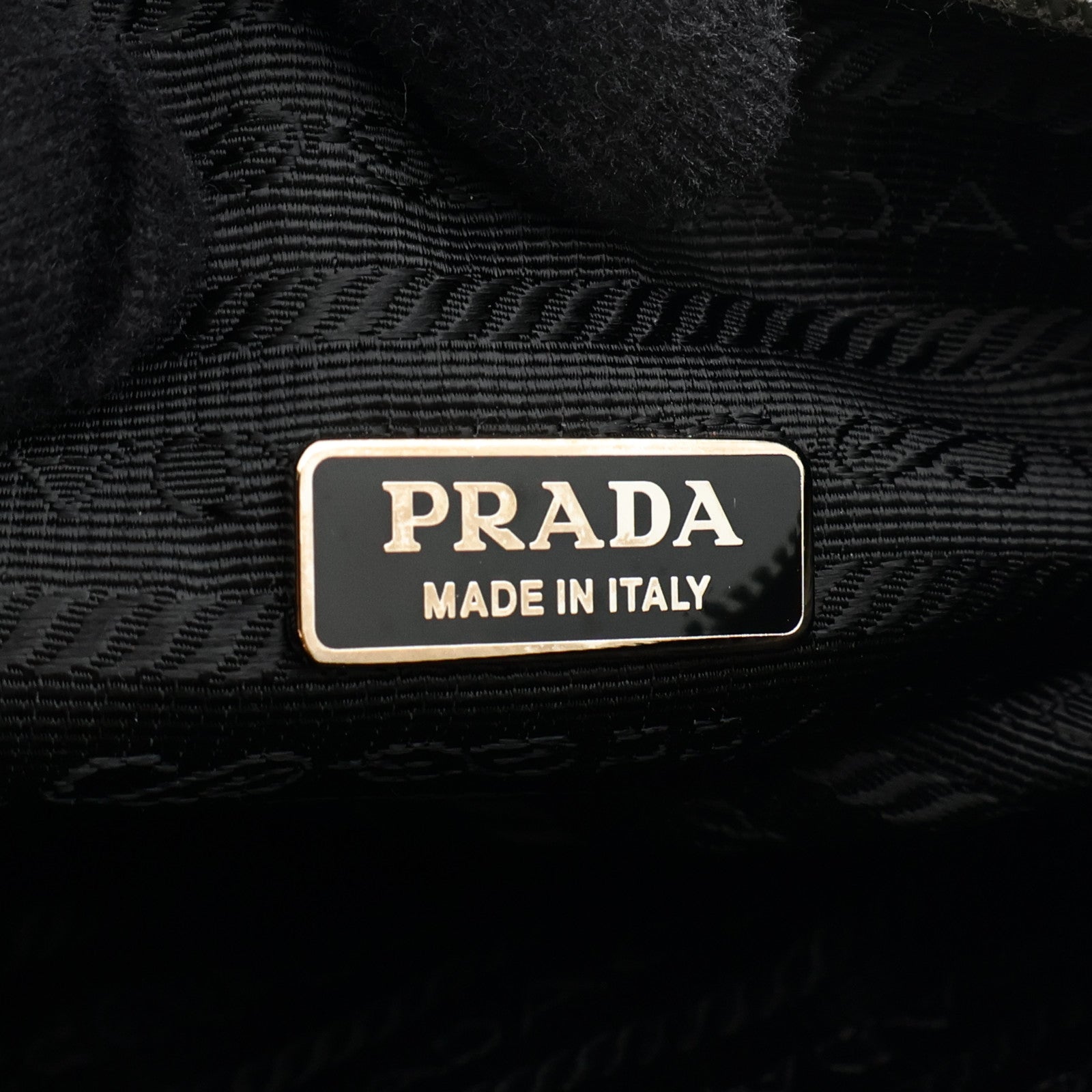 PRADA 尼龍Pouch手拿包
