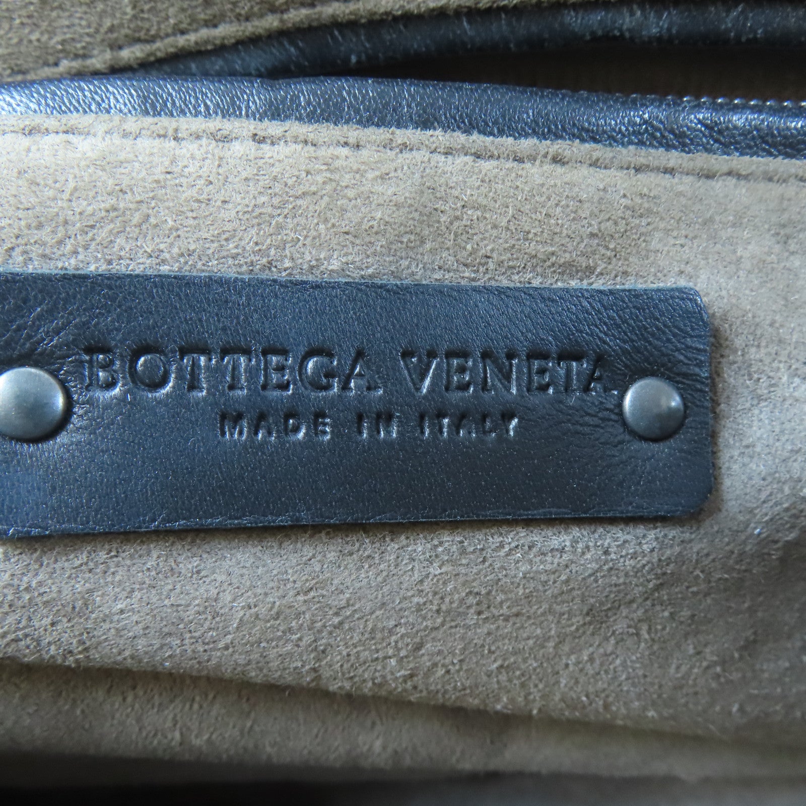 BOTTEGA VENETA 【激減優惠】皮革Shoulder Bag黑扣肩背袋黑色