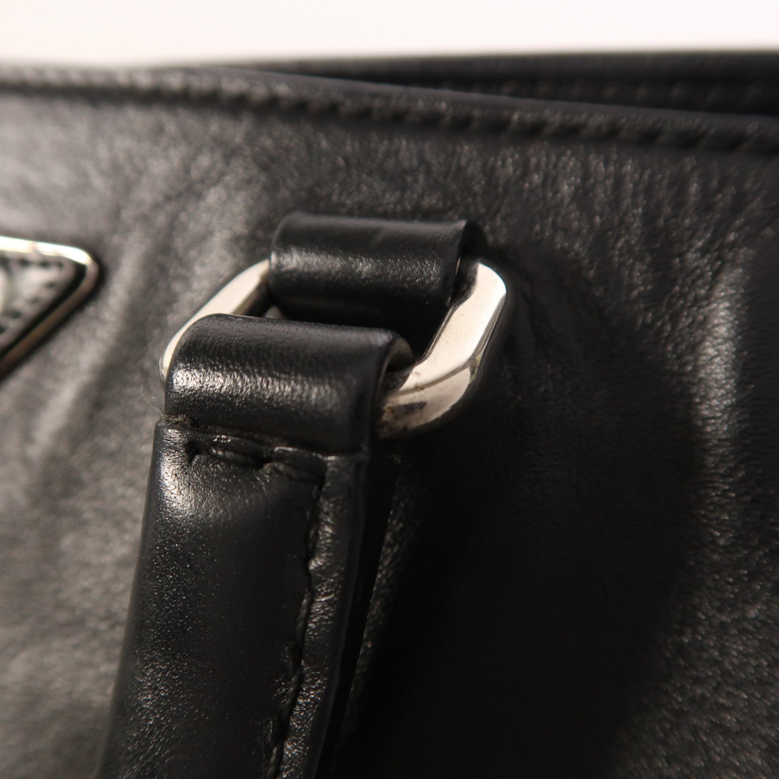 PRADA 牛皮皮革2Way Shoulder銀扣手挽肩背兩用袋