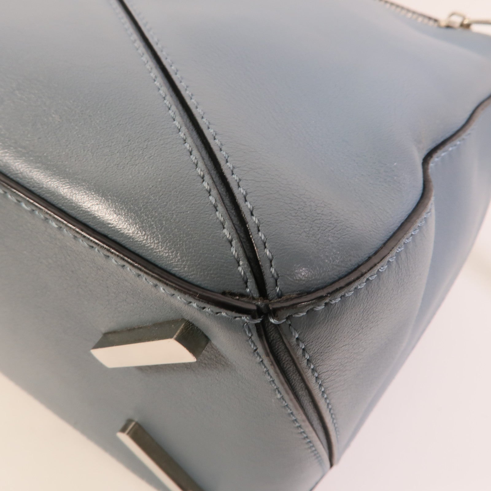 LOEWE 牛皮皮革Puzzle Medium手挽肩背兩用袋