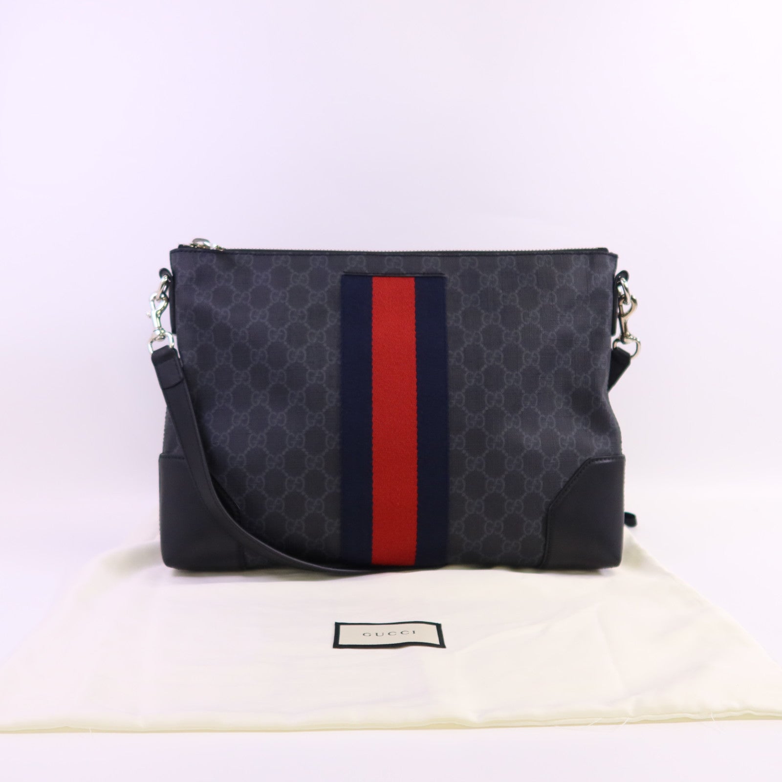 GUCCI 【激減優惠】塗層帆布GG Supreme銀扣肩背袋