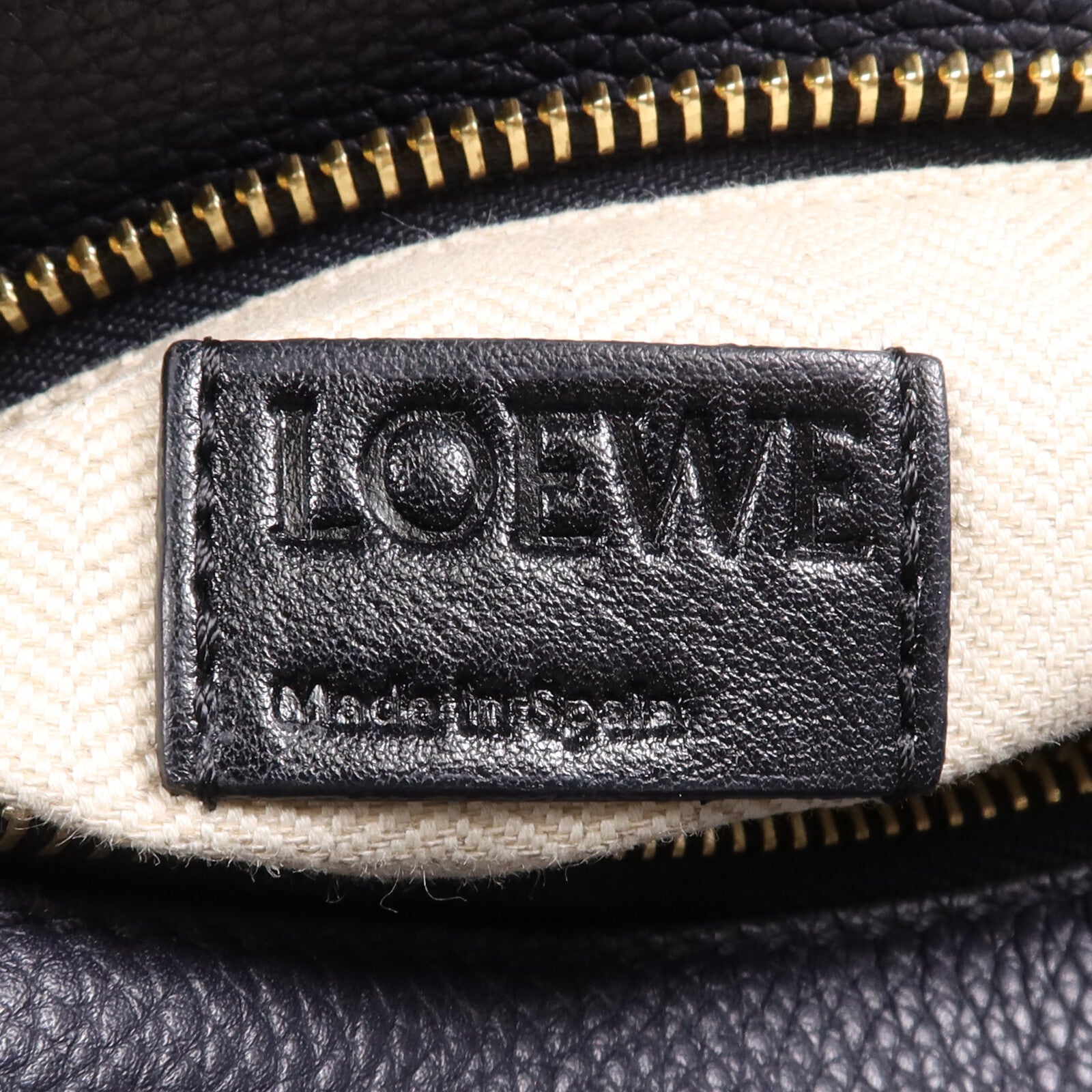 LOEWE 牛皮皮革2 way Shoulder Bag金扣手挽肩背兩用袋