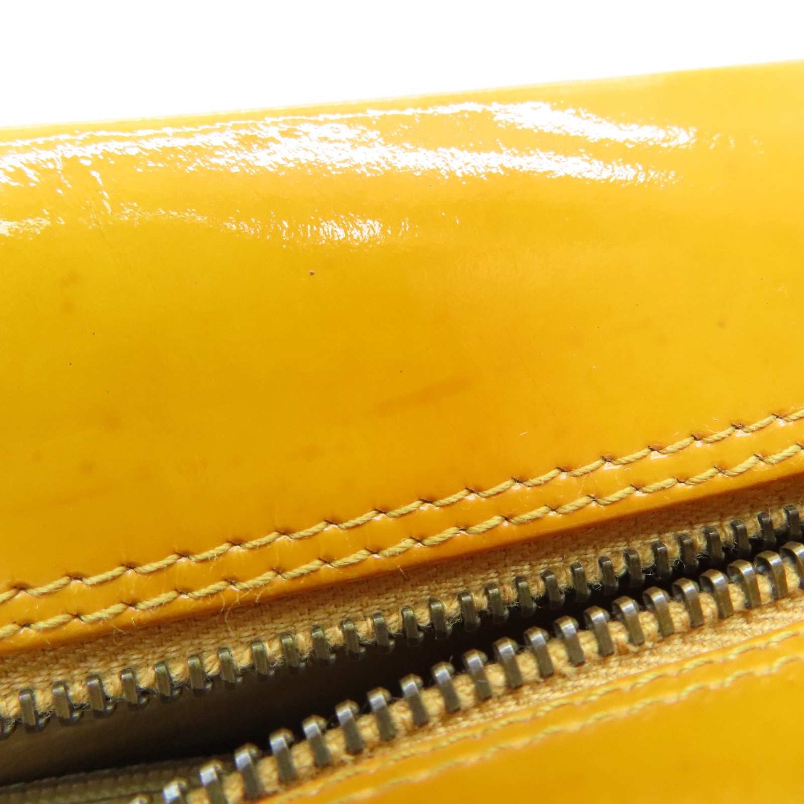 CHANEL 【激减优惠】菱格漆皮皮革Vintage Handbag手提袋黄色