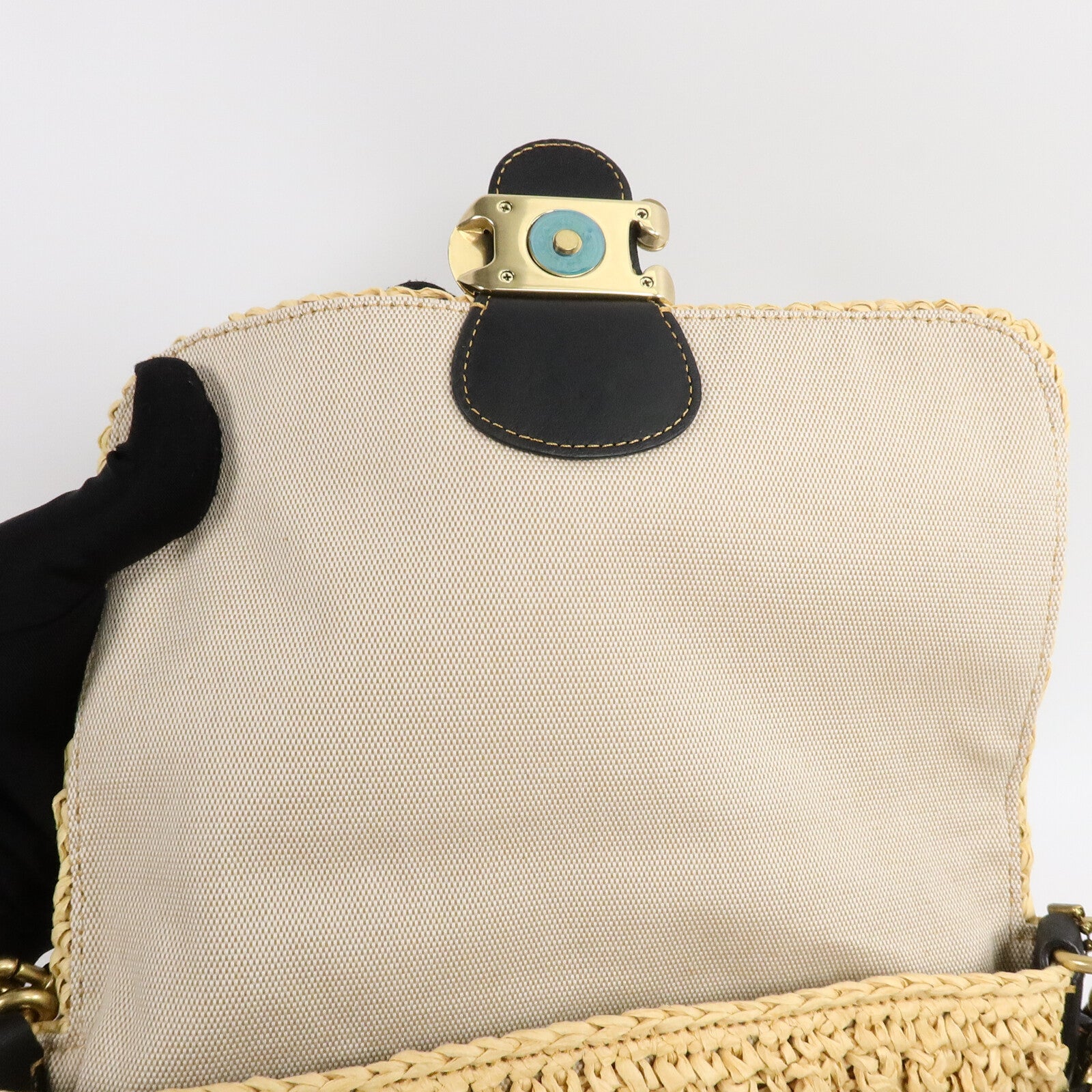 COACH 藤料Shoulder Bag肩背袋