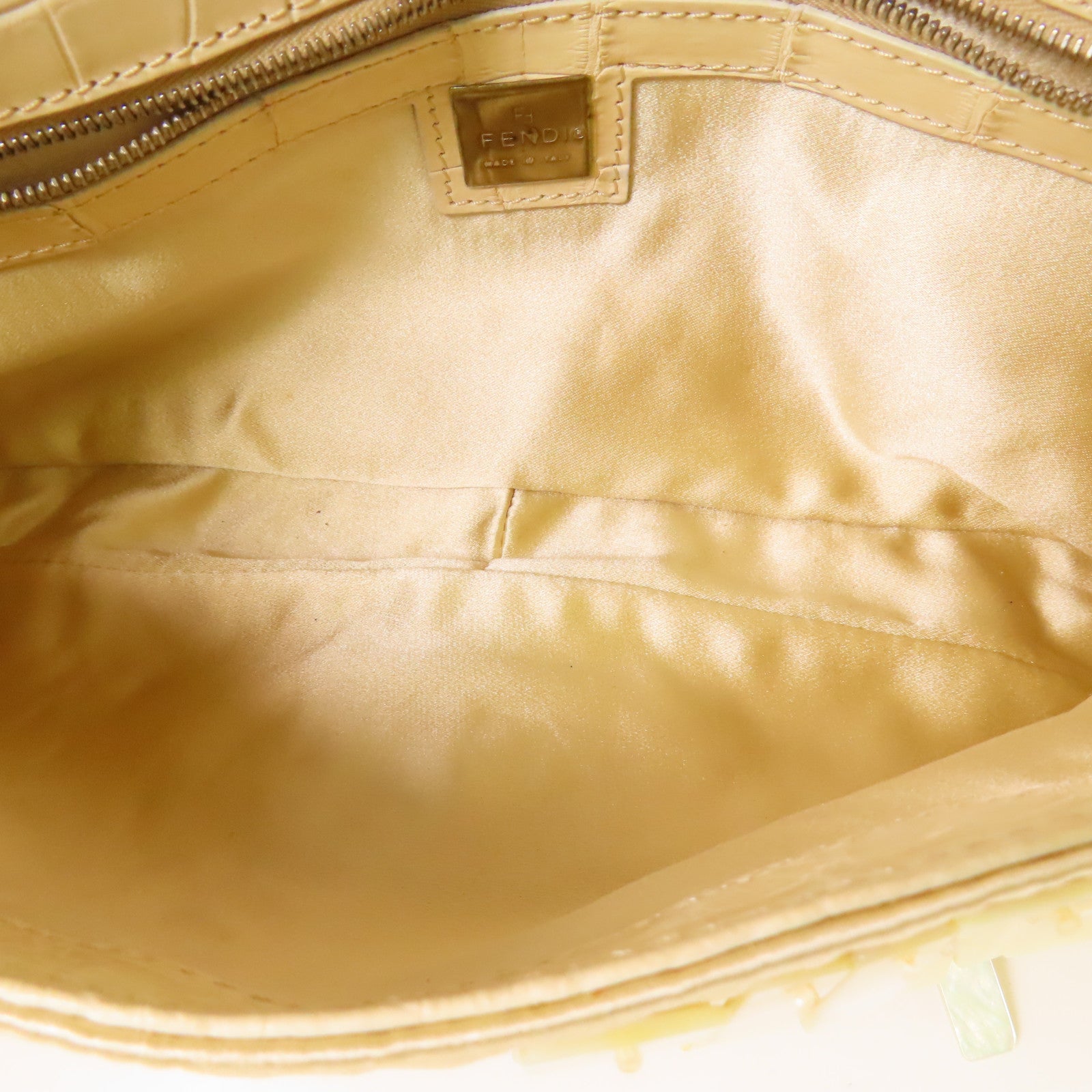FENDI 絲綢Baguette Pearl銀扣肩背袋