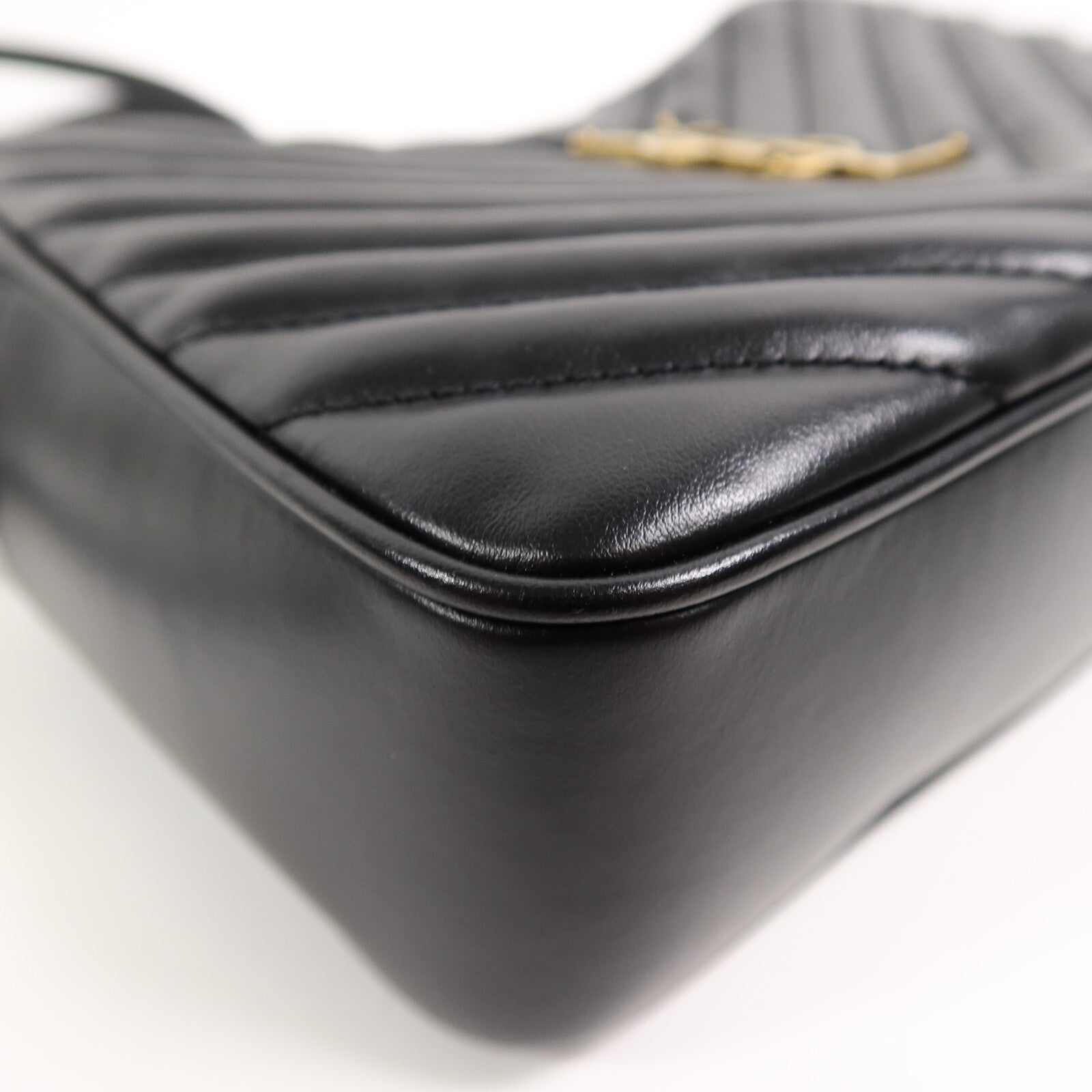 YVES SAINT LAURENT 牛皮皮革Lou Camera Bag肩背袋
