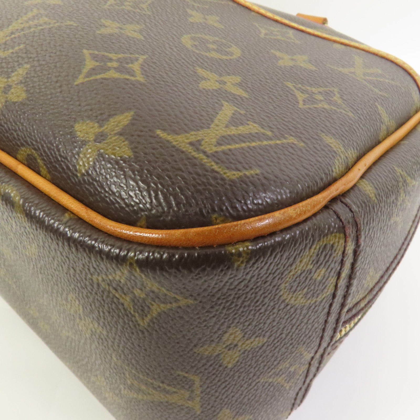 LOUIS VUITTON 【激減優惠】Monogram Deauville金扣手挽袋