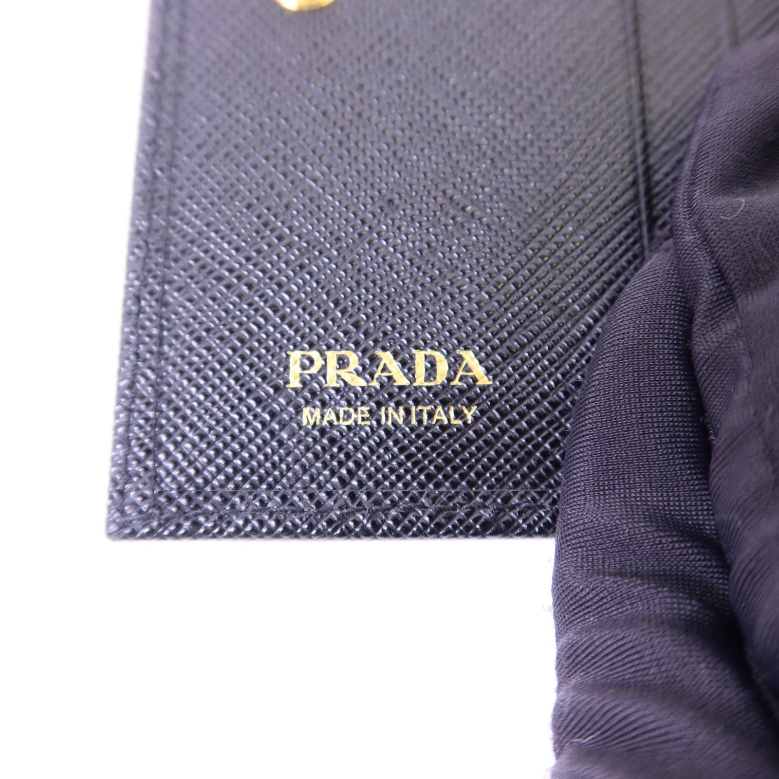 PRADA 牛皮皮革Wallet金扣錢包