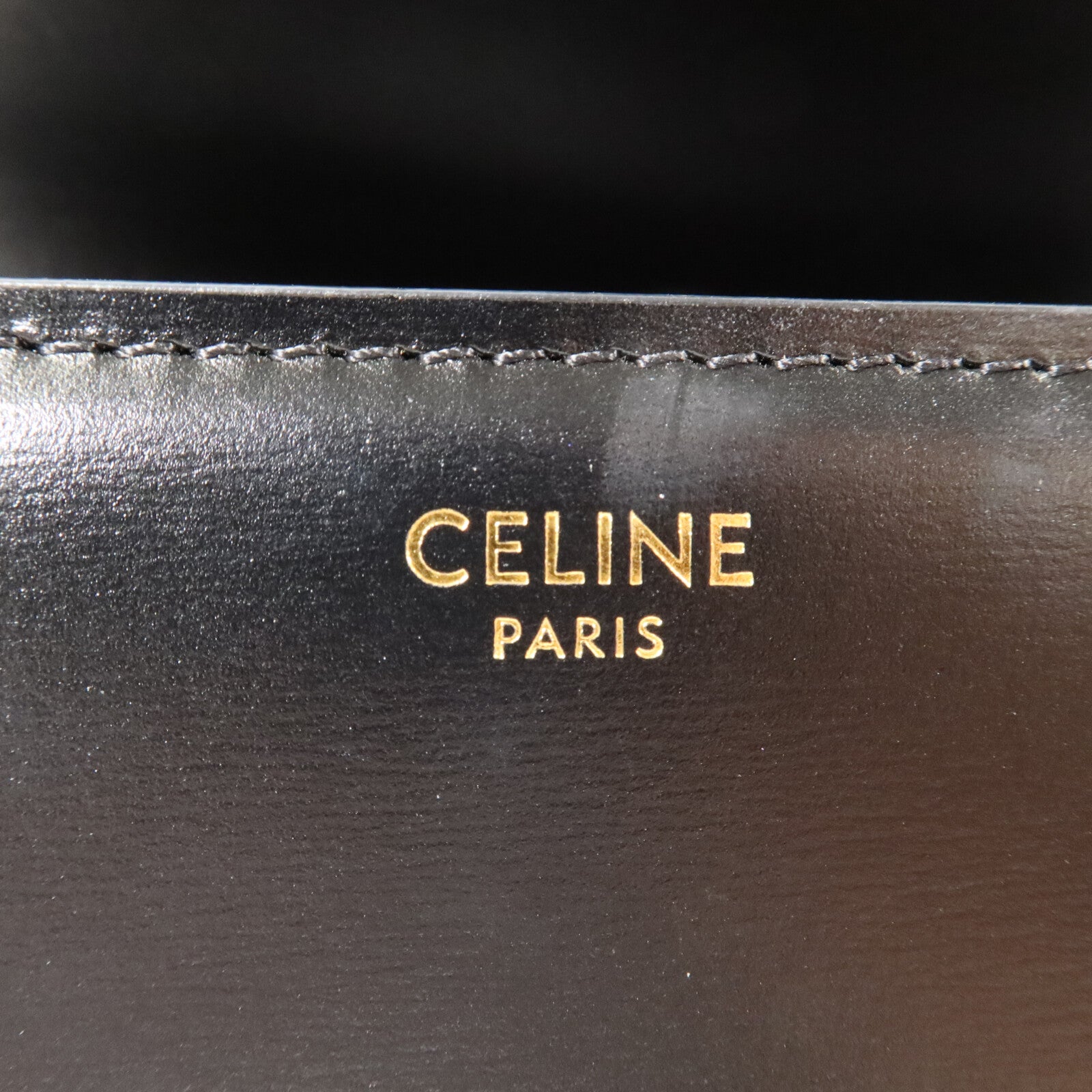 CELINE 牛皮皮革Triomphe Medium肩背袋