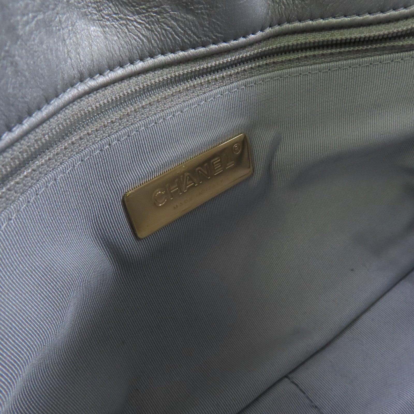 CHANEL 菱格牛皮皮革Chanel 19 2Way Shoulder Bag金扣手挽肩背兩用袋銀色