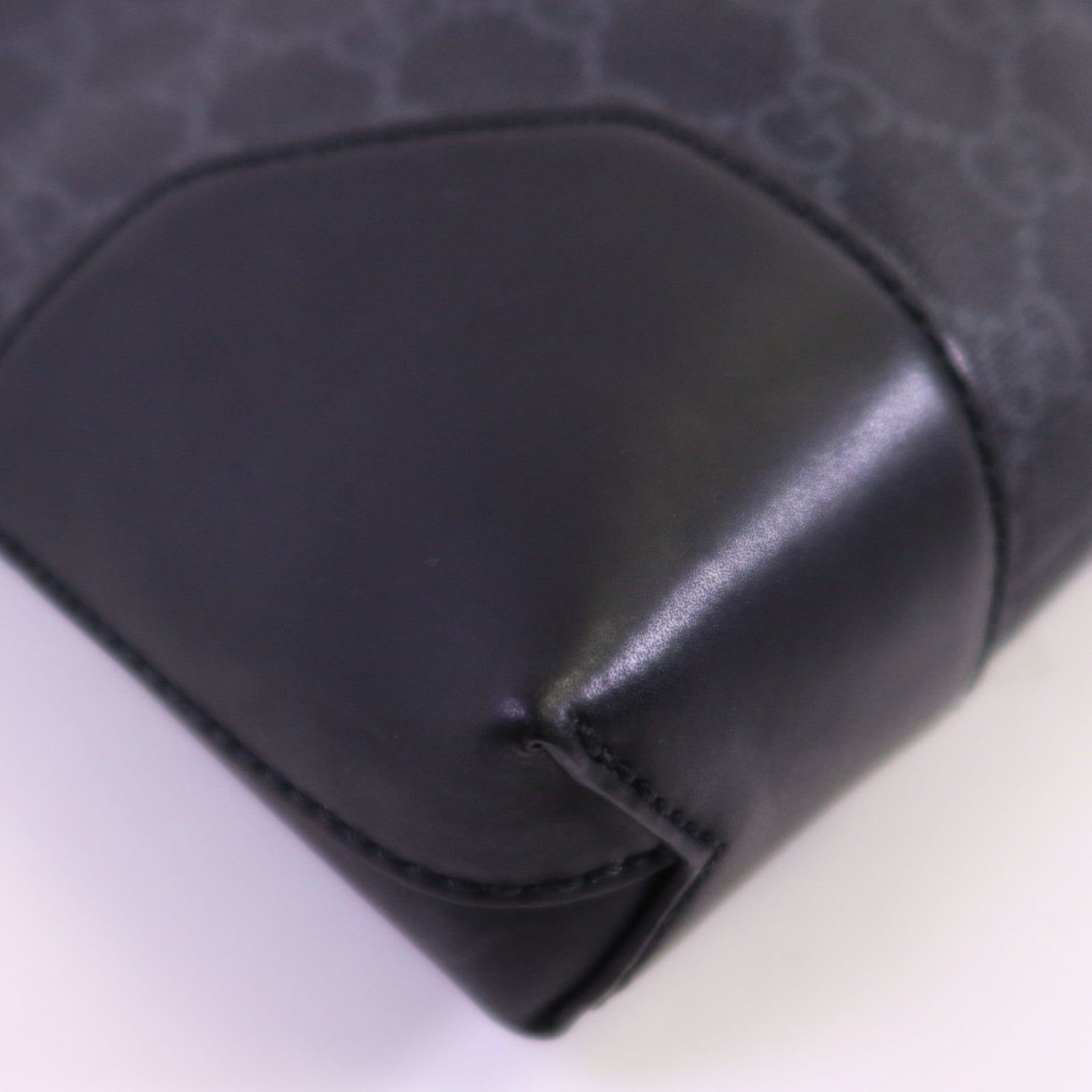 GUCCI 【激減優惠】塗層帆布GG Supreme銀扣肩背袋
