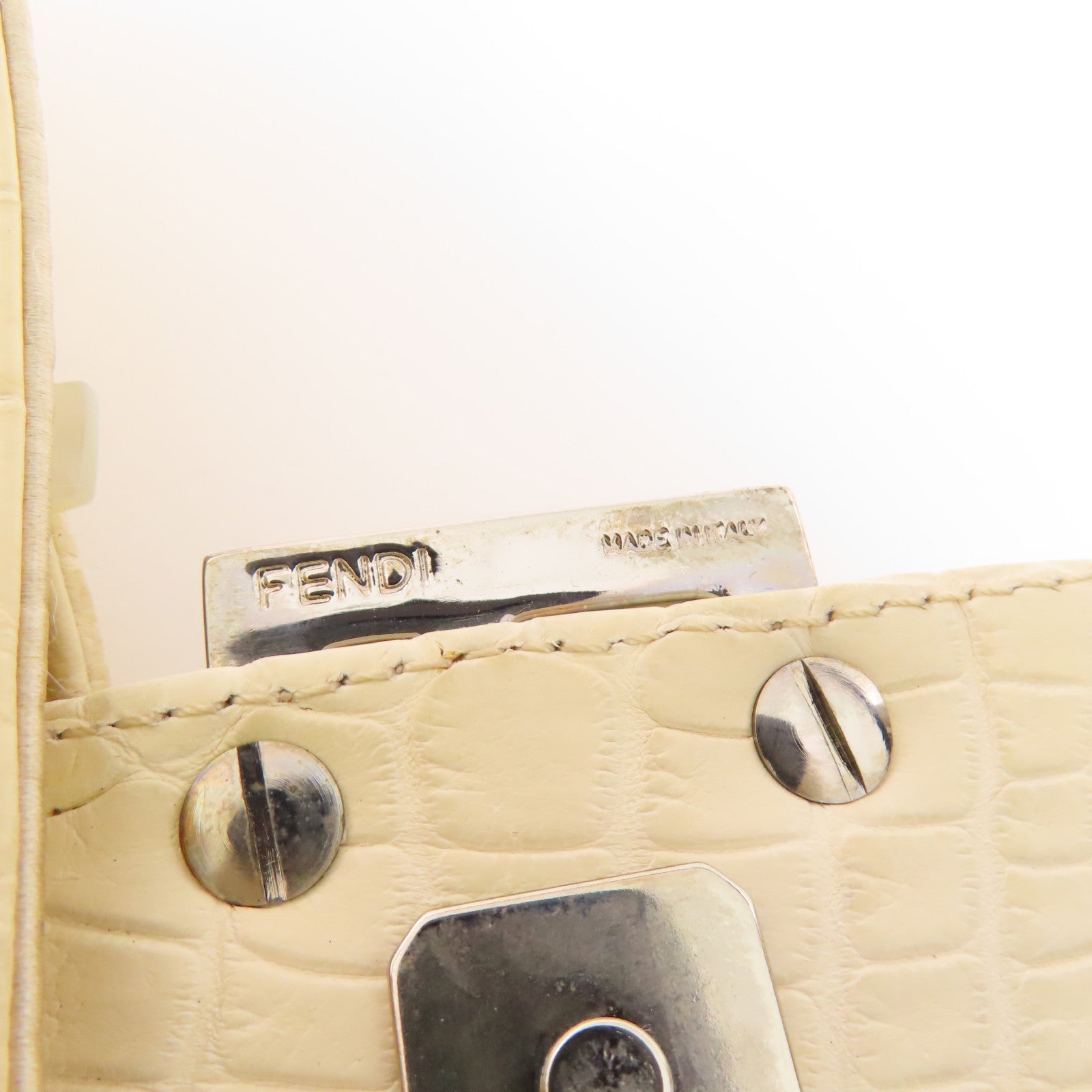 FENDI 絲綢Baguette Pearl銀扣肩背袋